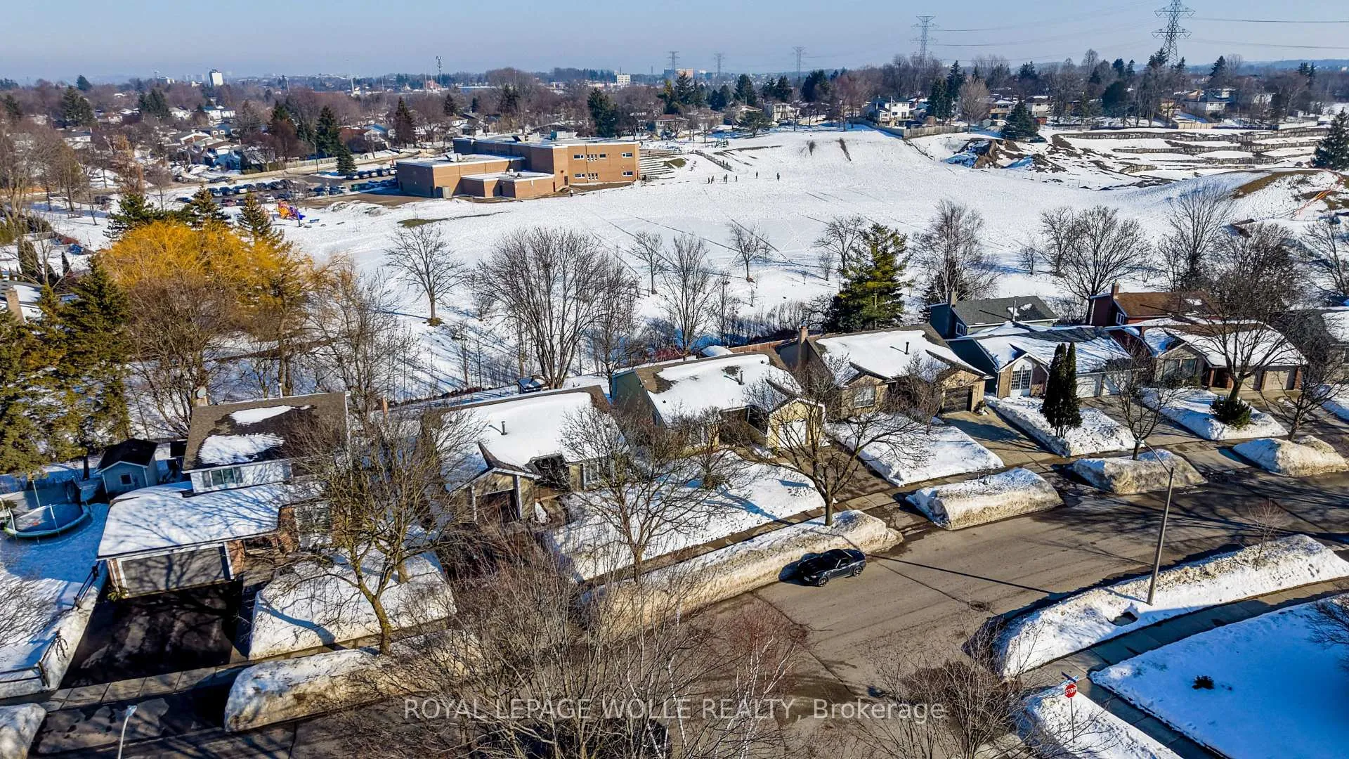 Photo 35 of 20 Royal Orchard Drive, Waterloo — HOMEH