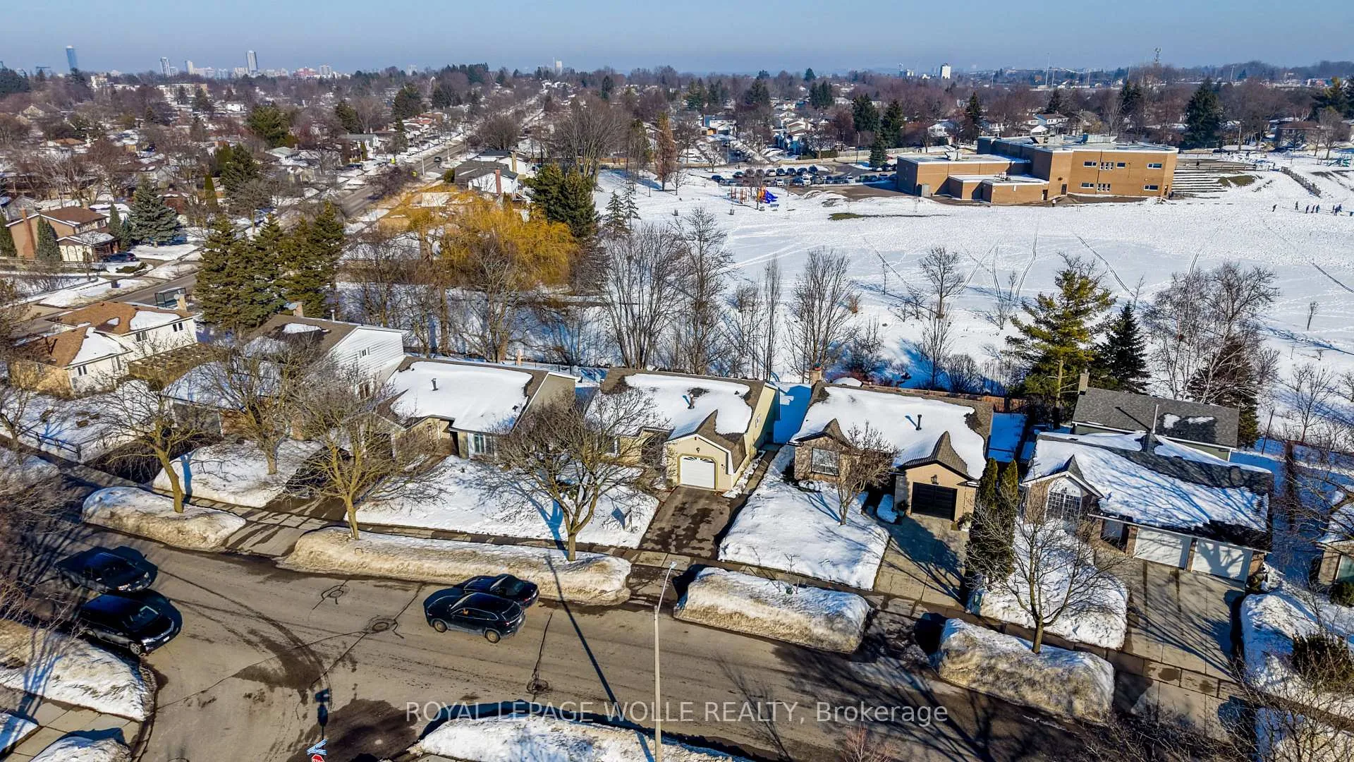 Photo 37 of 20 Royal Orchard Drive, Waterloo — HOMEH