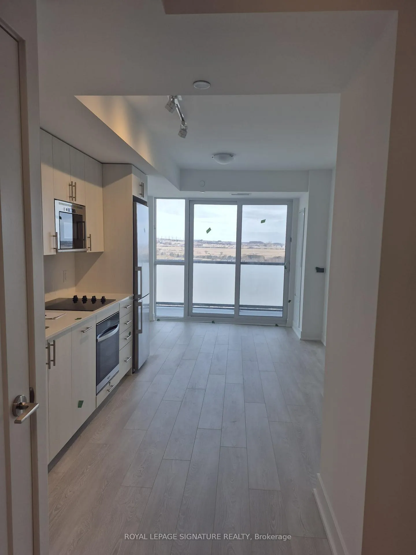 Photo 8 of Unit 1821, 2545 Simcoe Street N, Oshawa, Windfields — HOMEH