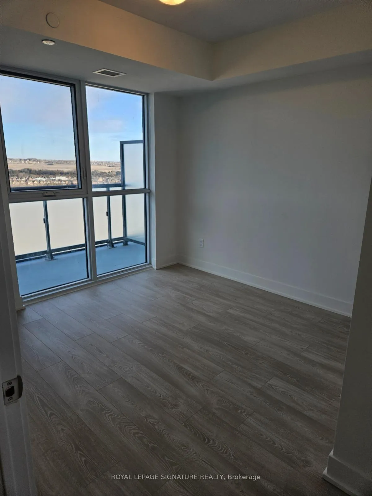 Photo 17 of Unit 1821, 2545 Simcoe Street N, Oshawa, Windfields — HOMEH