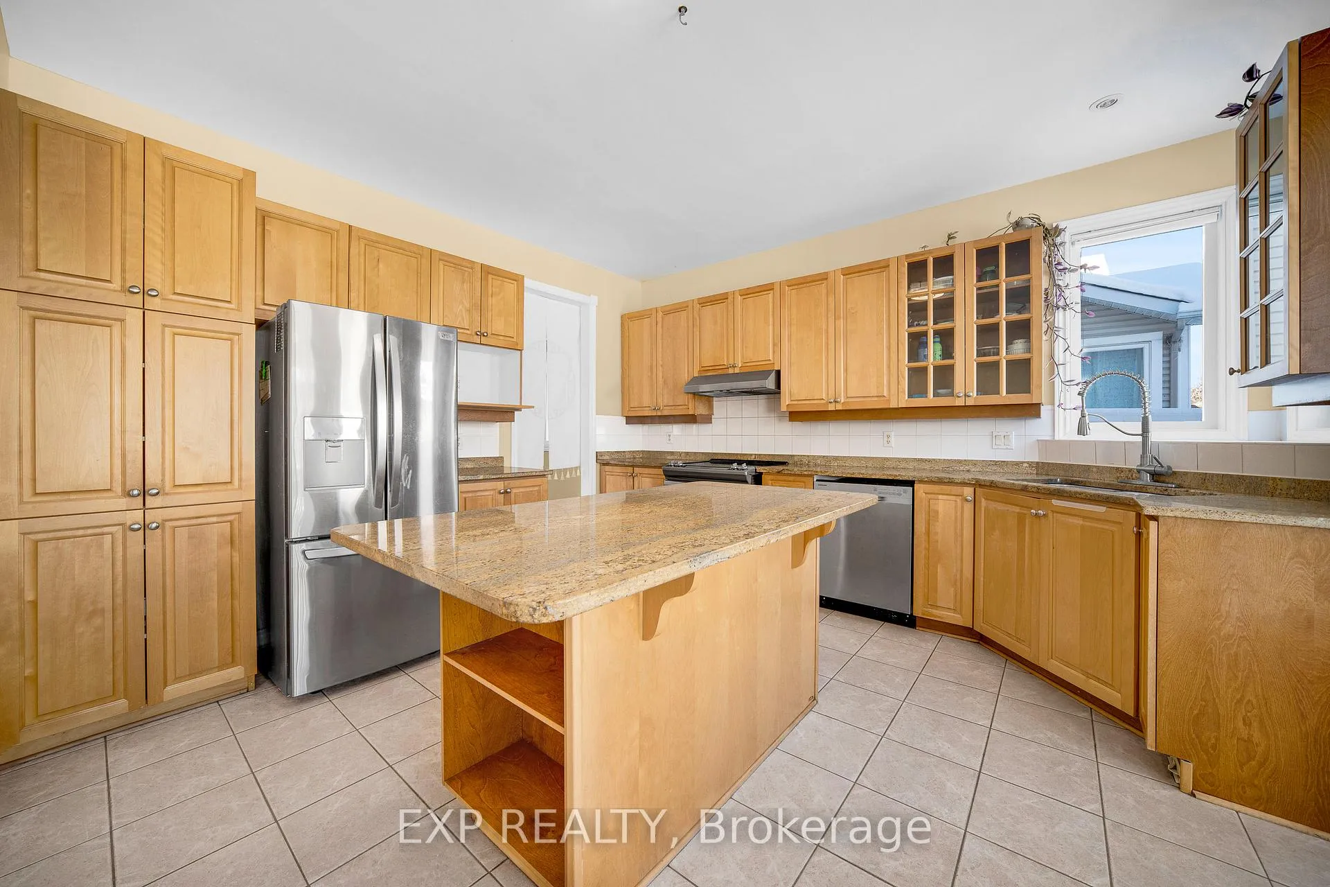 Photo 13 of 166 Hemlo Crescent, Ottawa, Kanata - Kanata Lakes/Heritage Hills — HOMEH