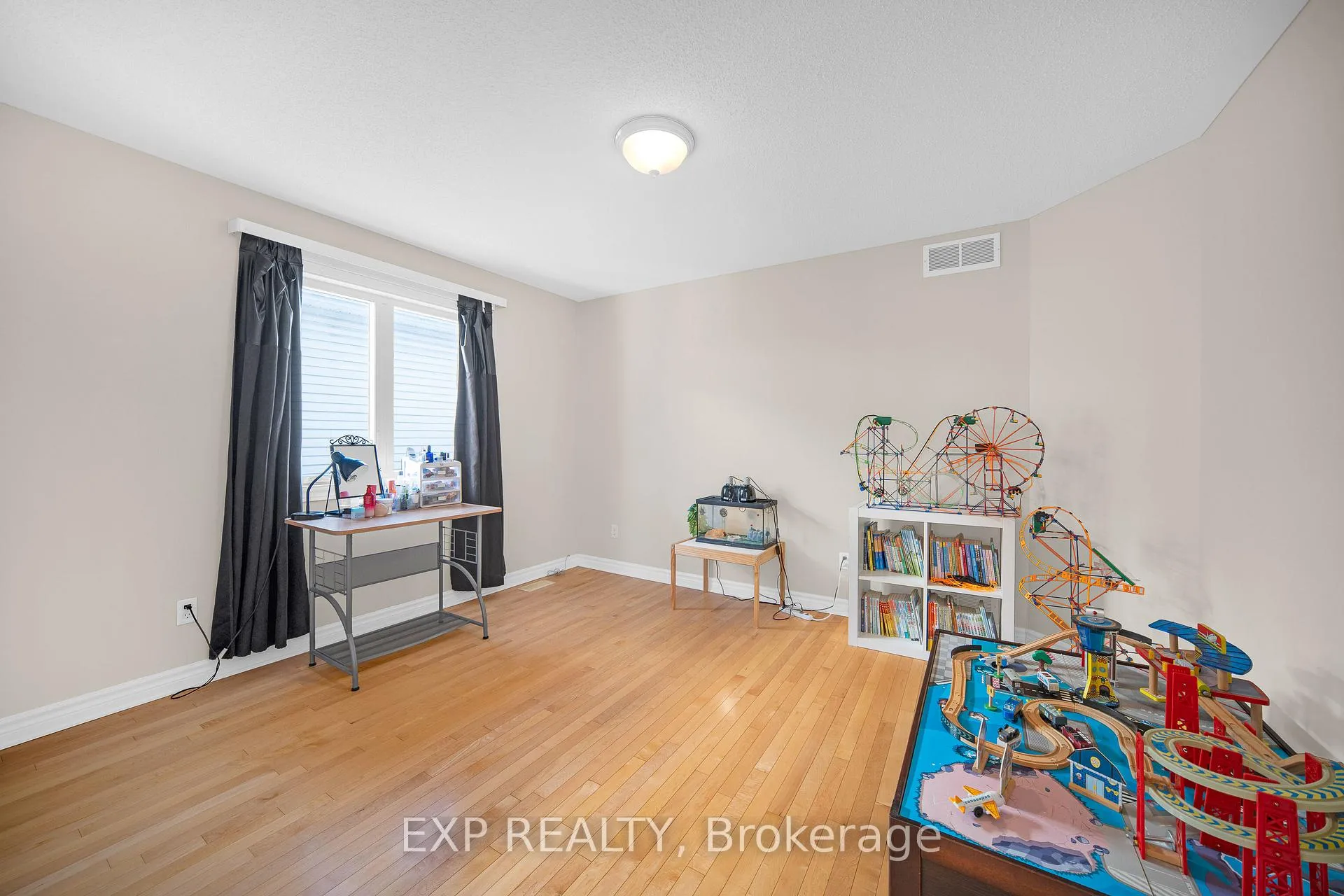 Photo 30 of 166 Hemlo Crescent, Ottawa, Kanata - Kanata Lakes/Heritage Hills — HOMEH