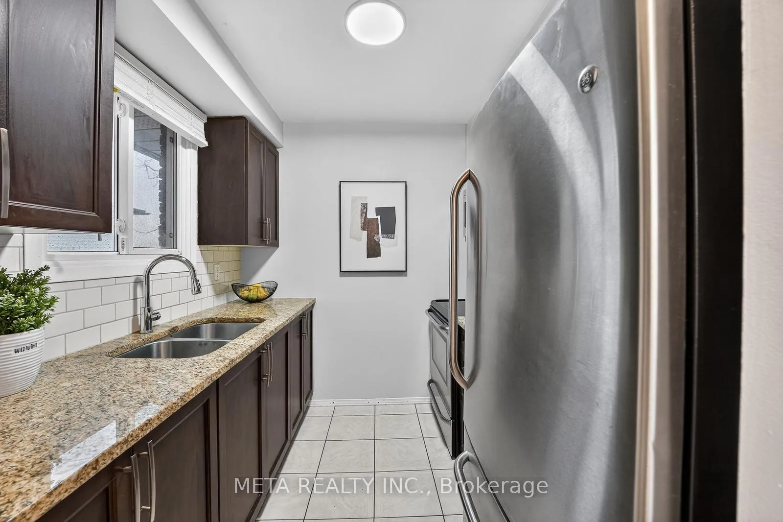 Photo 5 of 723 West 5th Street, Hamilton, Fessenden — HOMEH