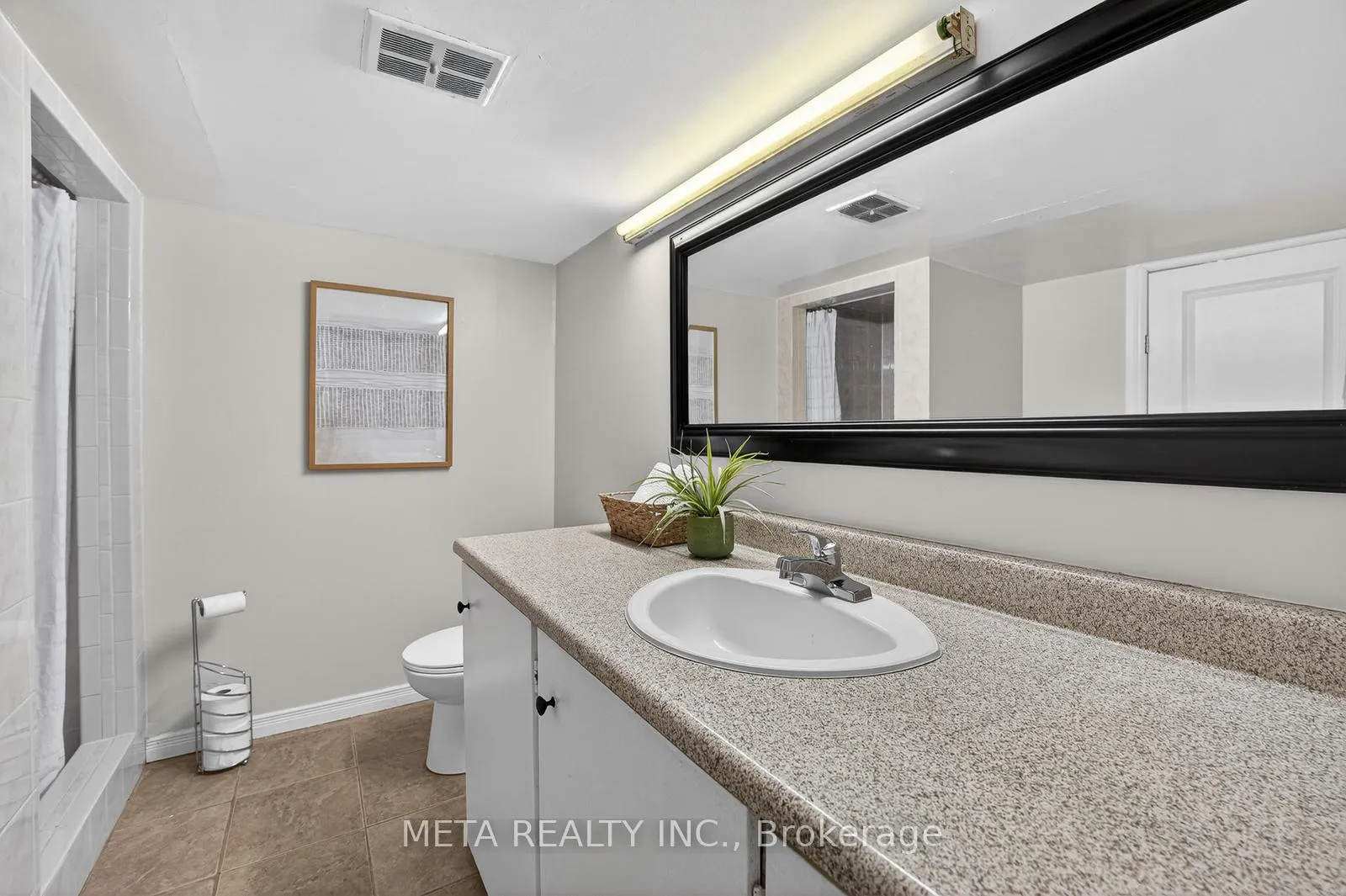 Photo 22 of 723 West 5th Street, Hamilton, Fessenden — HOMEH