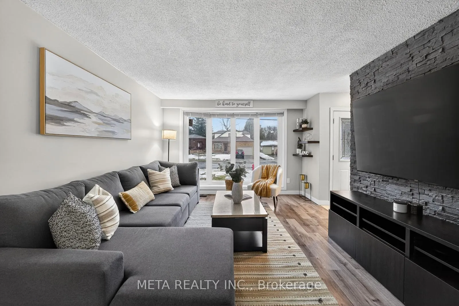 Photo 35 of 723 West 5th Street, Hamilton, Fessenden — HOMEH