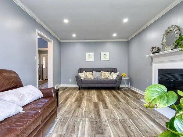 Photo 9 of 20 Chessington Street, St. Catharines, Grapeview — HOMEH