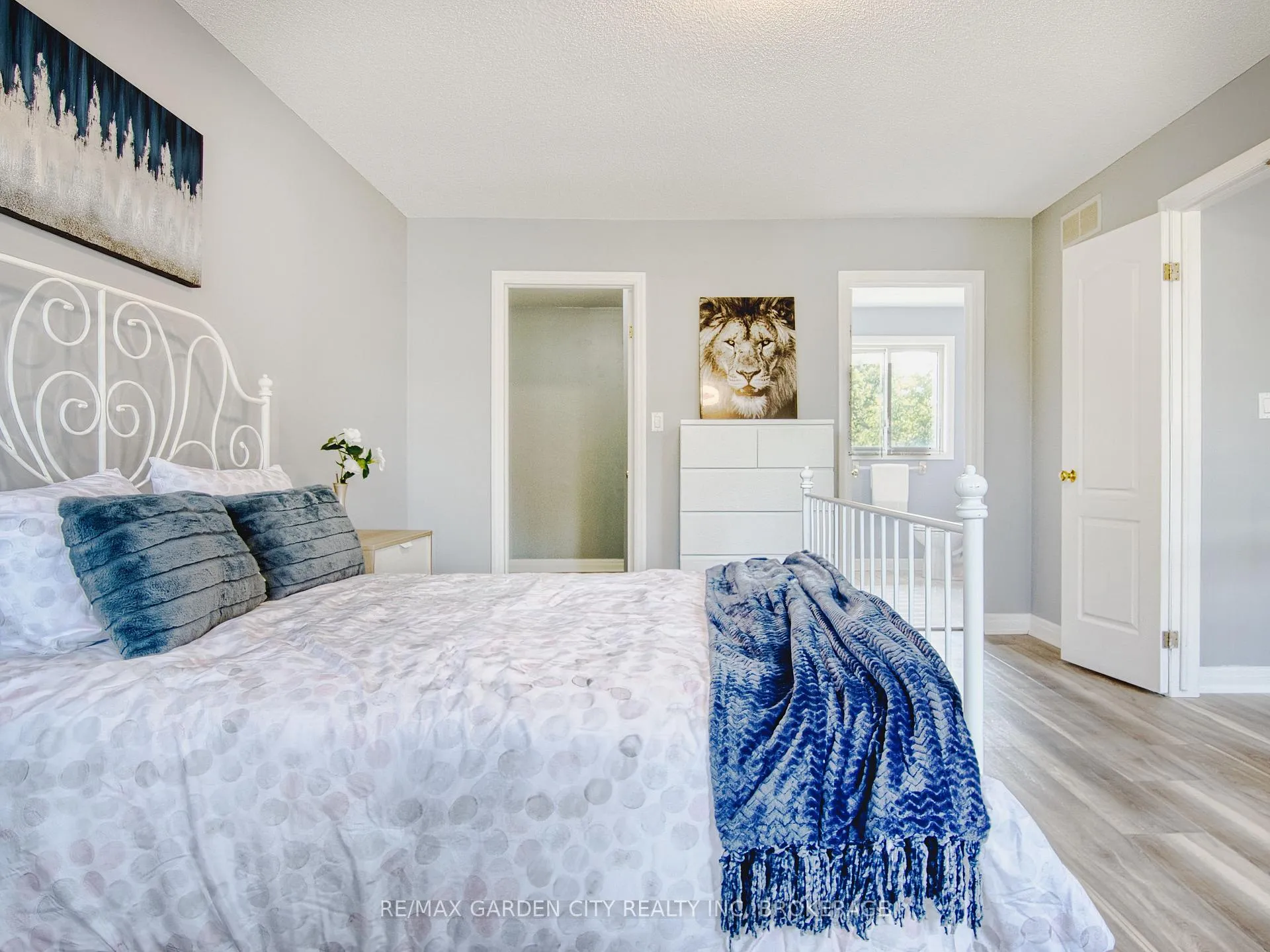 Photo 16 of 20 Chessington Street, St. Catharines, Grapeview — HOMEH