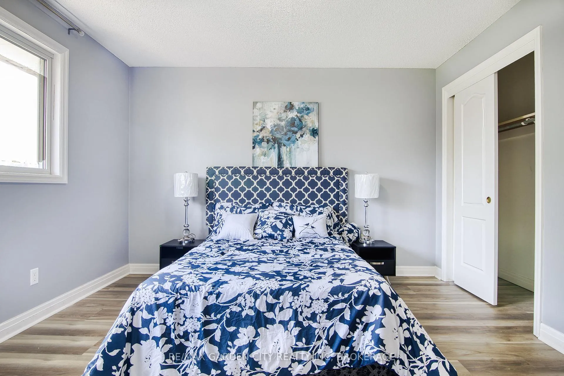 Photo 25 of 20 Chessington Street, St. Catharines, Grapeview — HOMEH