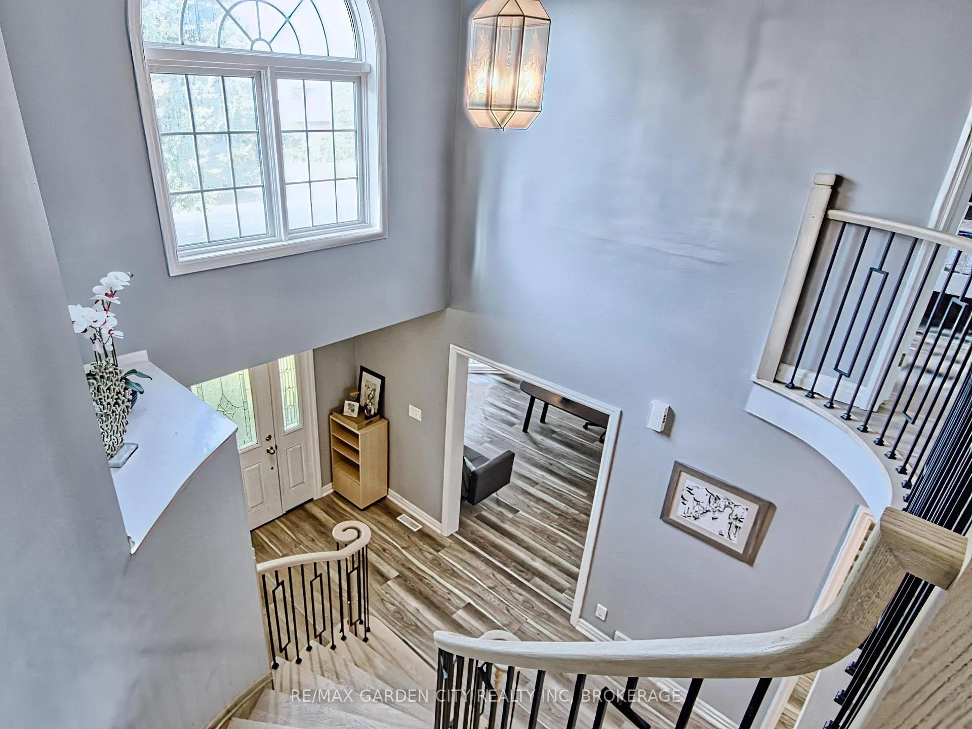 Photo 26 of 20 Chessington Street, St. Catharines, Grapeview — HOMEH