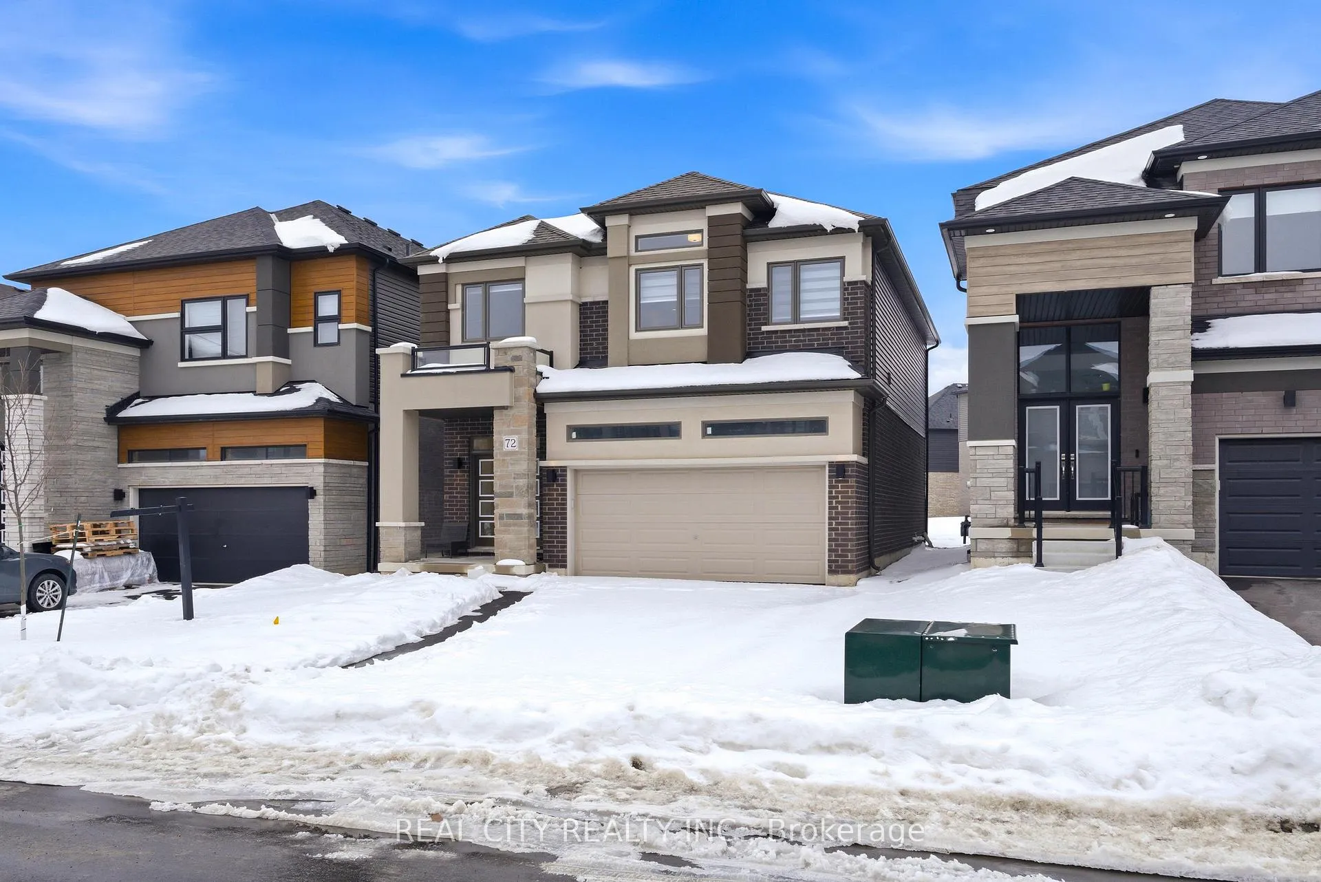 Photo 2 of 72 George Brier Drive E, Brant, Paris — HOMEH