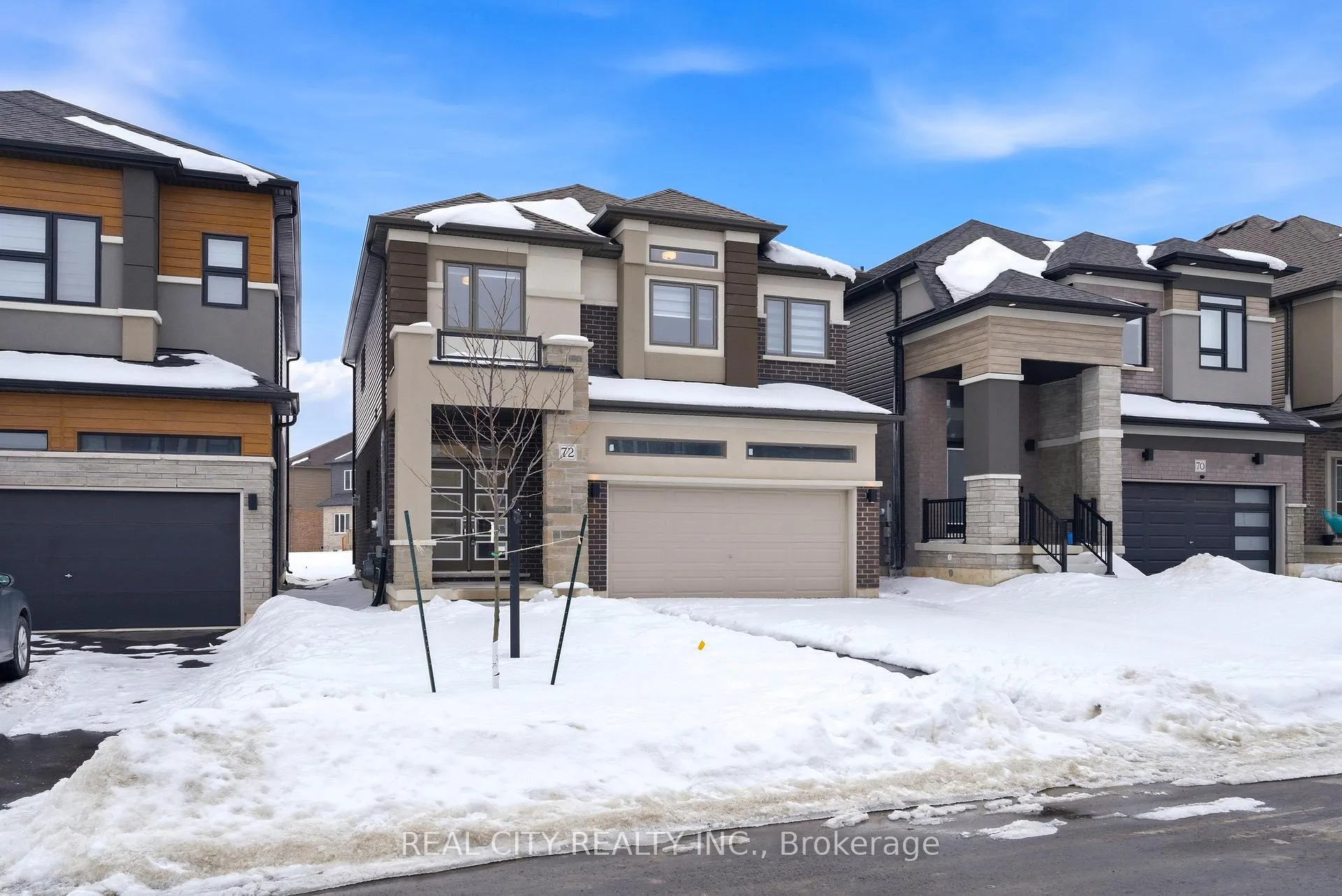 Photo 3 of 72 George Brier Drive E, Brant, Paris — HOMEH