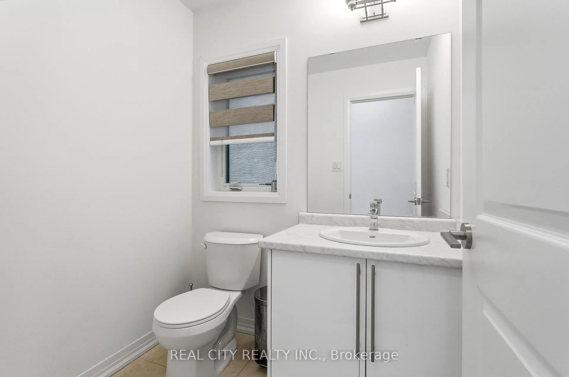 Photo 9 of 72 George Brier Drive E, Brant, Paris — HOMEH