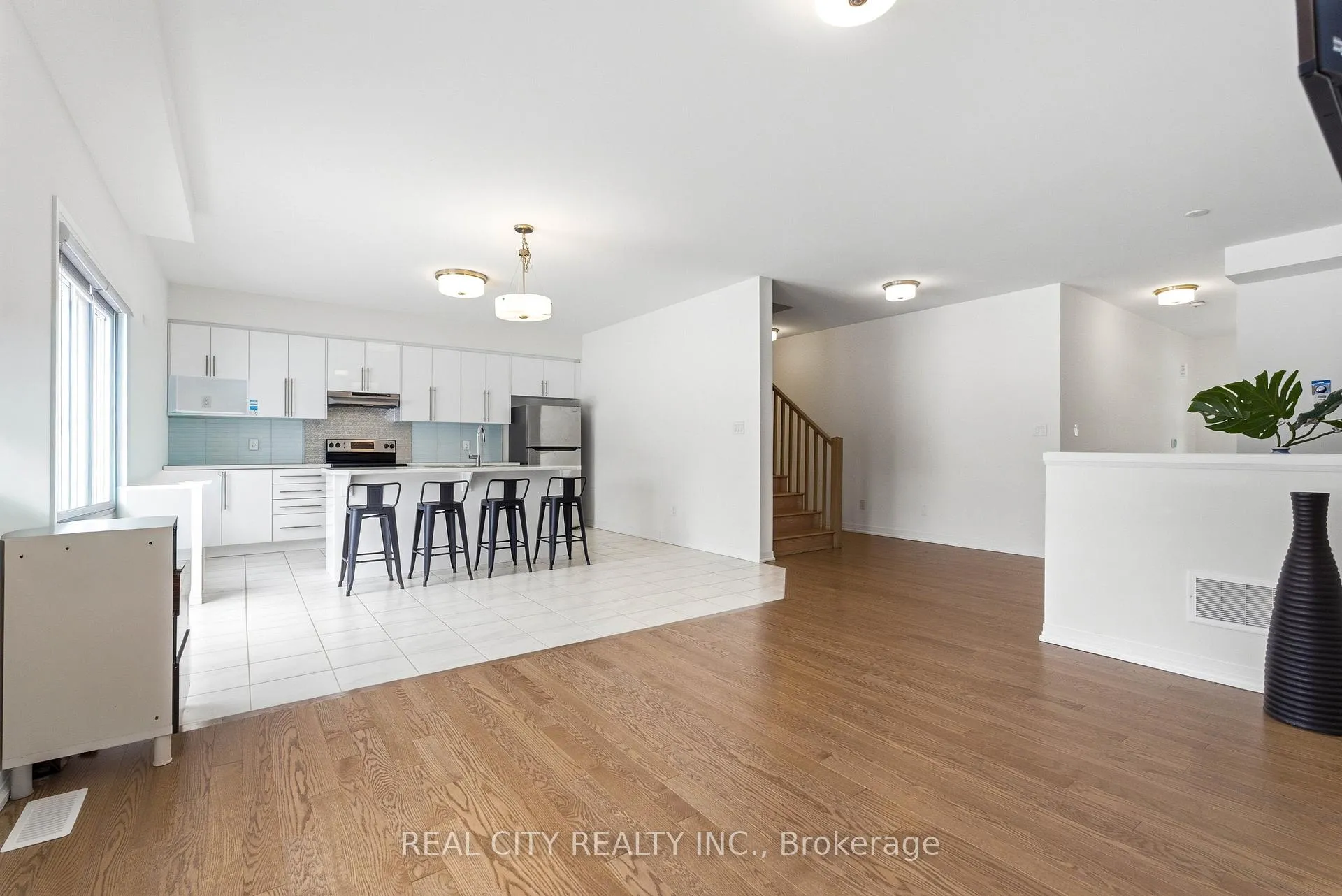Photo 14 of 72 George Brier Drive E, Brant, Paris — HOMEH