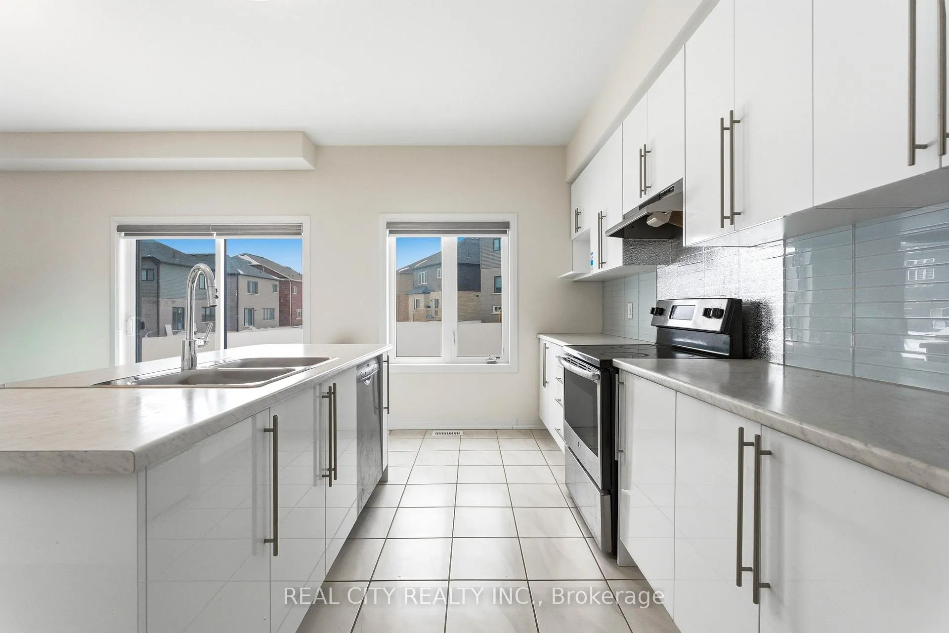 Photo 17 of 72 George Brier Drive E, Brant, Paris — HOMEH
