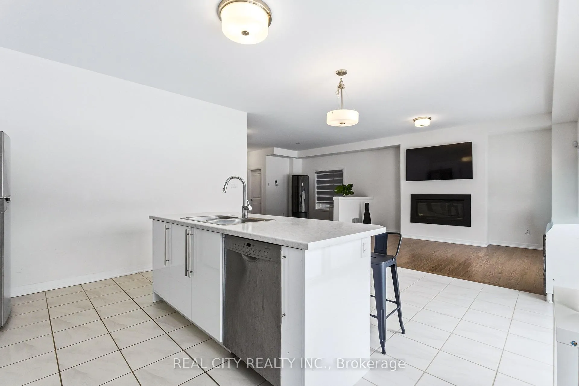 Photo 19 of 72 George Brier Drive E, Brant, Paris — HOMEH