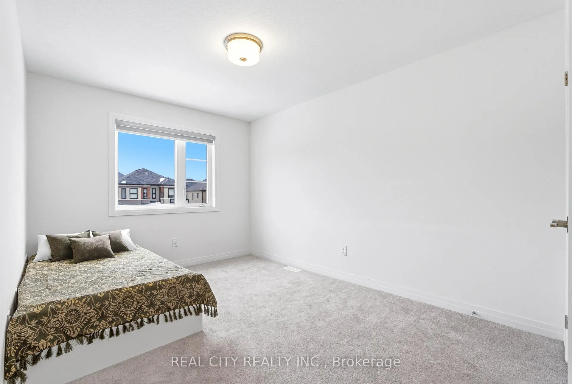 Photo 28 of 72 George Brier Drive E, Brant, Paris — HOMEH