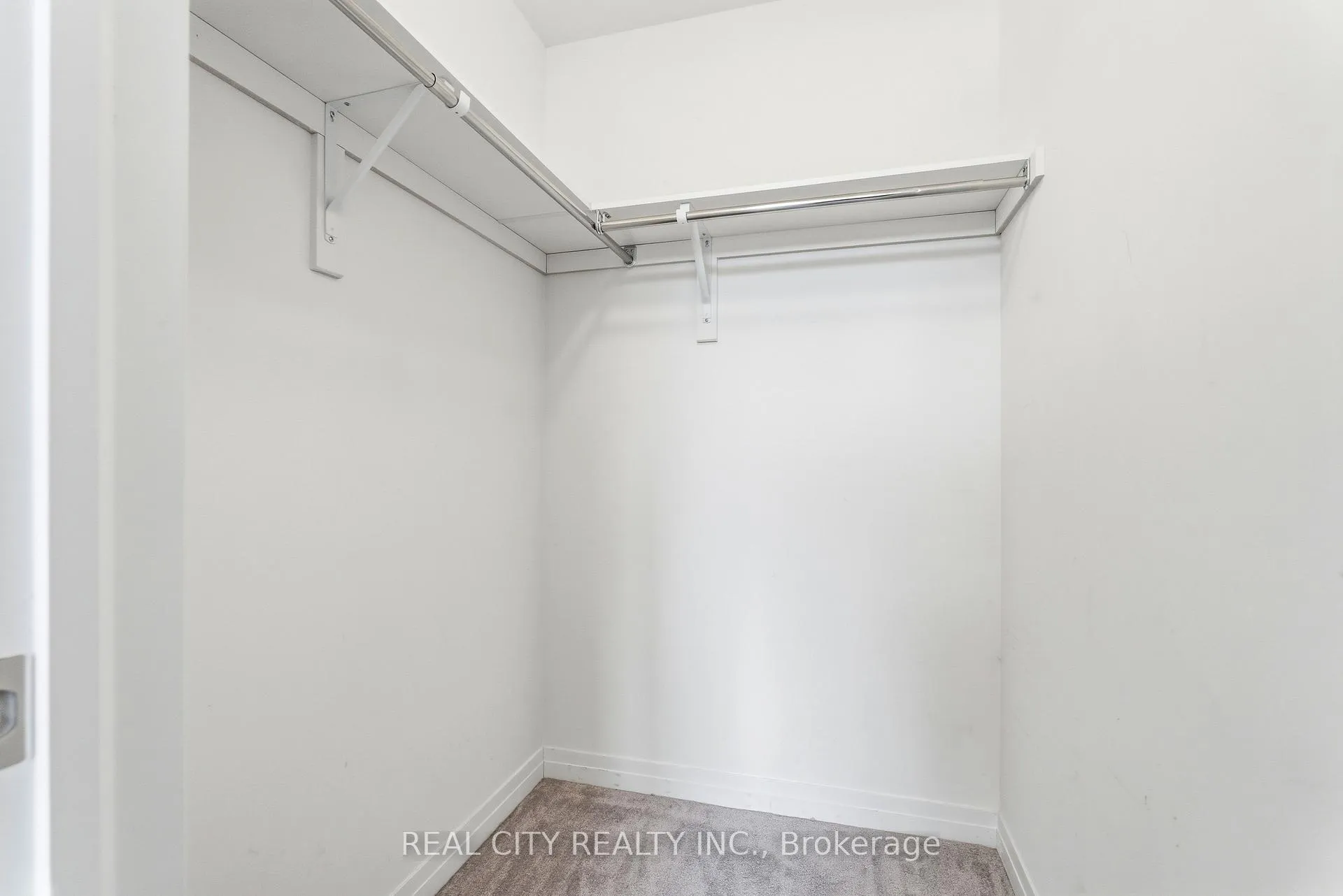Photo 35 of 72 George Brier Drive E, Brant, Paris — HOMEH