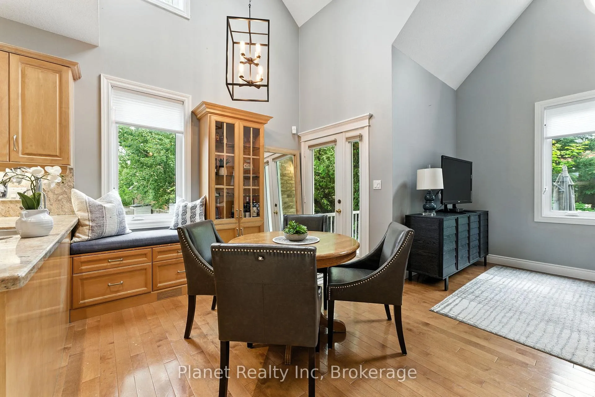 Photo 8 of 63 Truesdale Crescent, Guelph, Kortright West — HOMEH