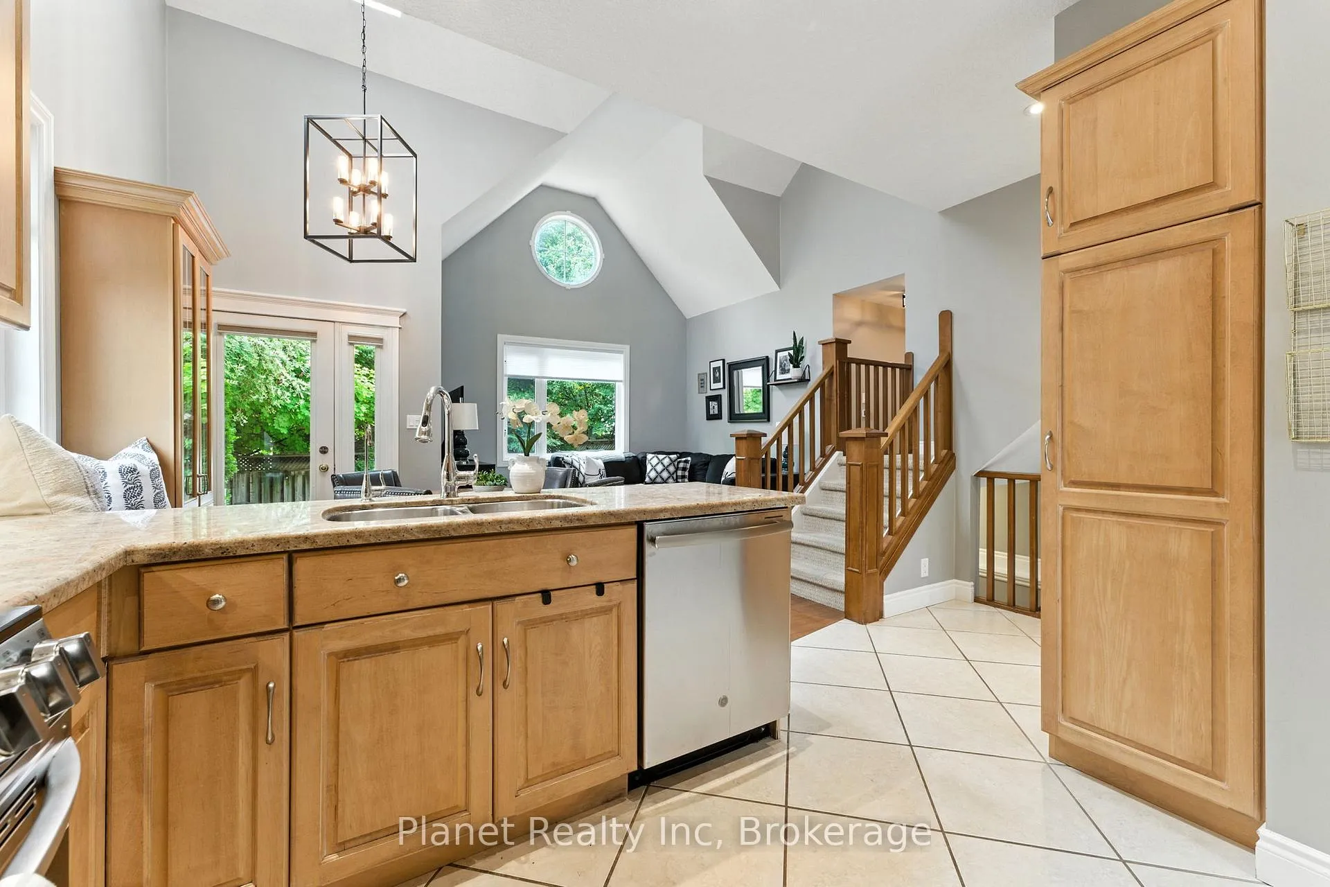 Photo 14 of 63 Truesdale Crescent, Guelph, Kortright West — HOMEH