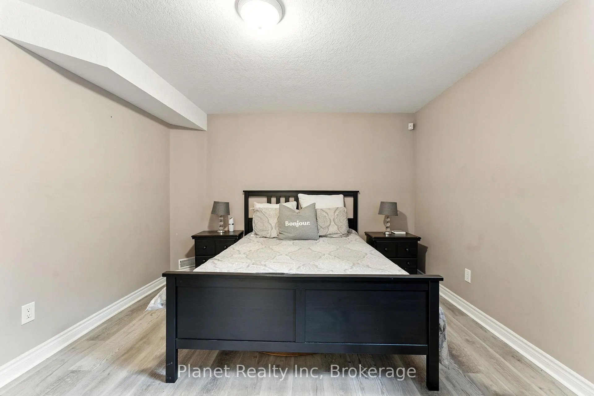 Photo 34 of 63 Truesdale Crescent, Guelph, Kortright West — HOMEH