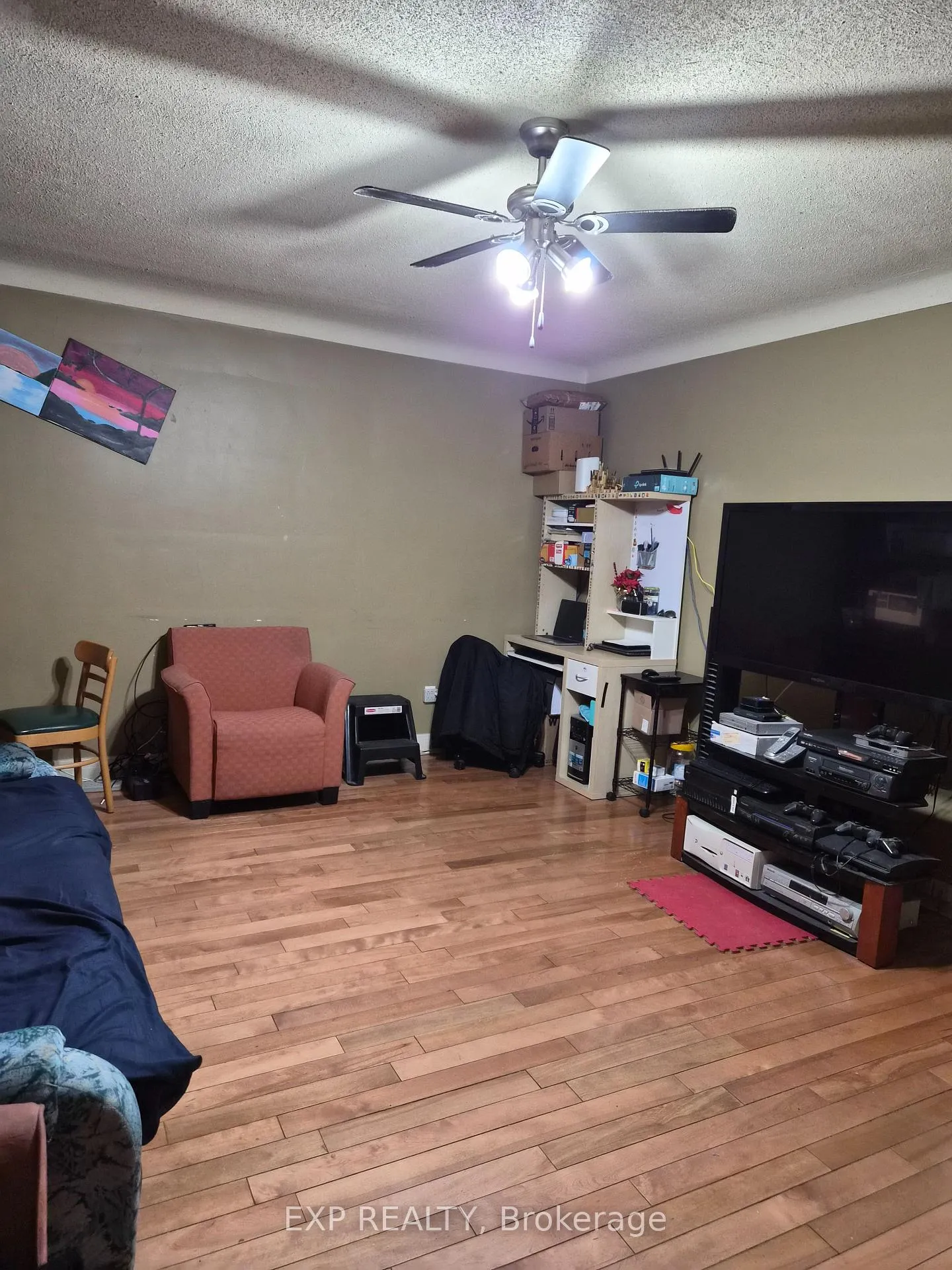 Photo 3 of 260 Joffre-Belanger Way, Ottawa, Vanier — HOMEH