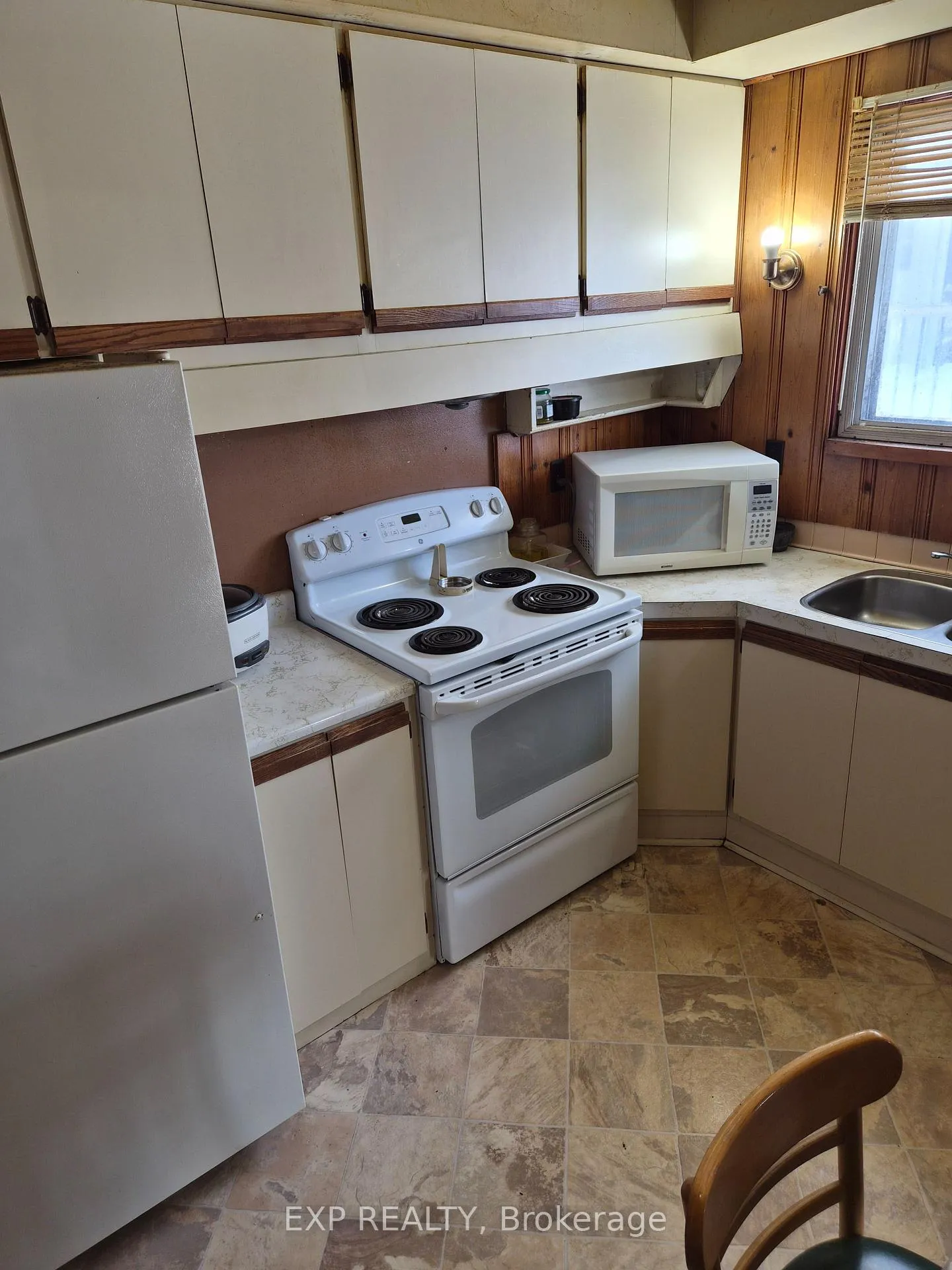 Photo 8 of 260 Joffre-Belanger Way, Ottawa, Vanier — HOMEH
