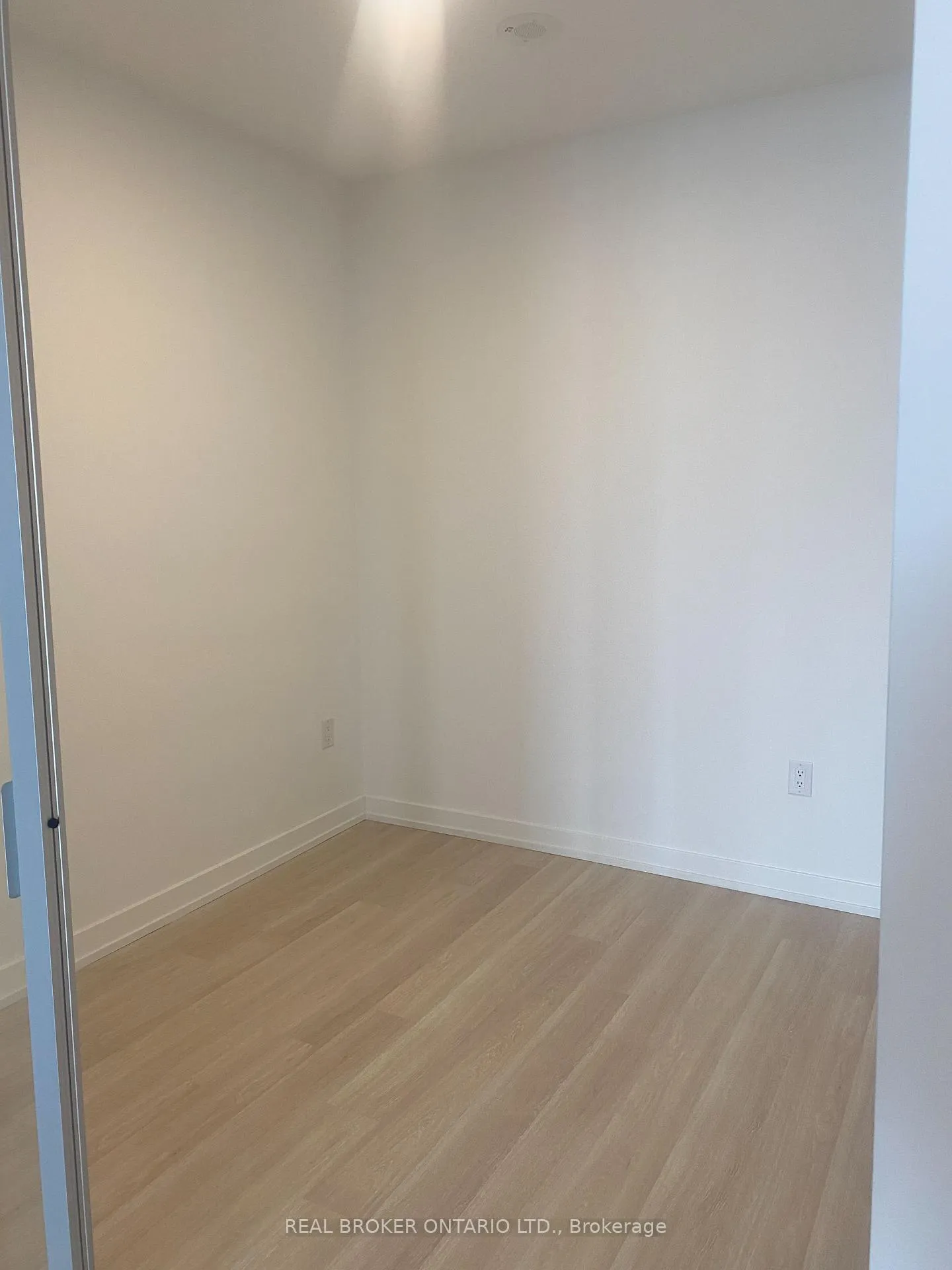 Photo 6 of Unit B-1206, 9751 Markham Road, Markham, Greensborough — HOMEH