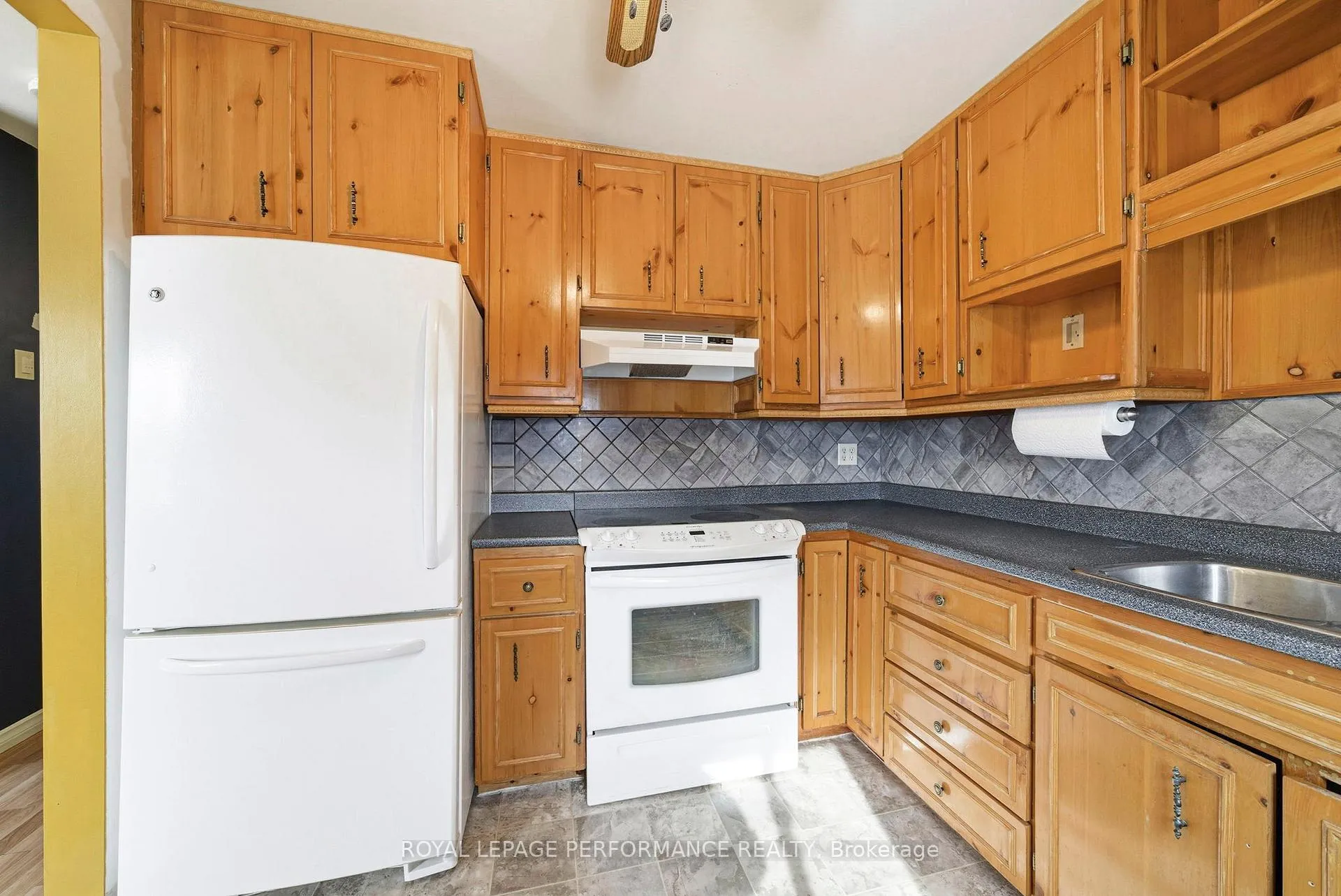Photo 18 of 114 Jobin Avenue, Cornwall — HOMEH