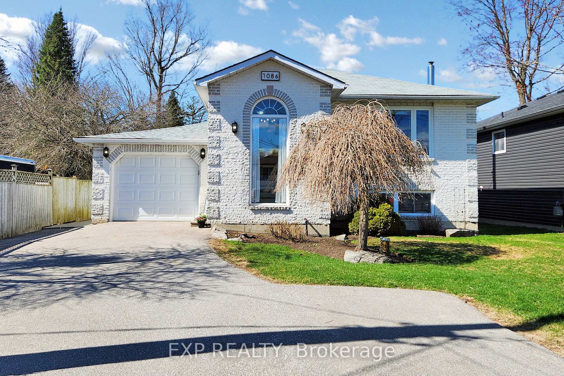 Front of 1086 Balsam Road