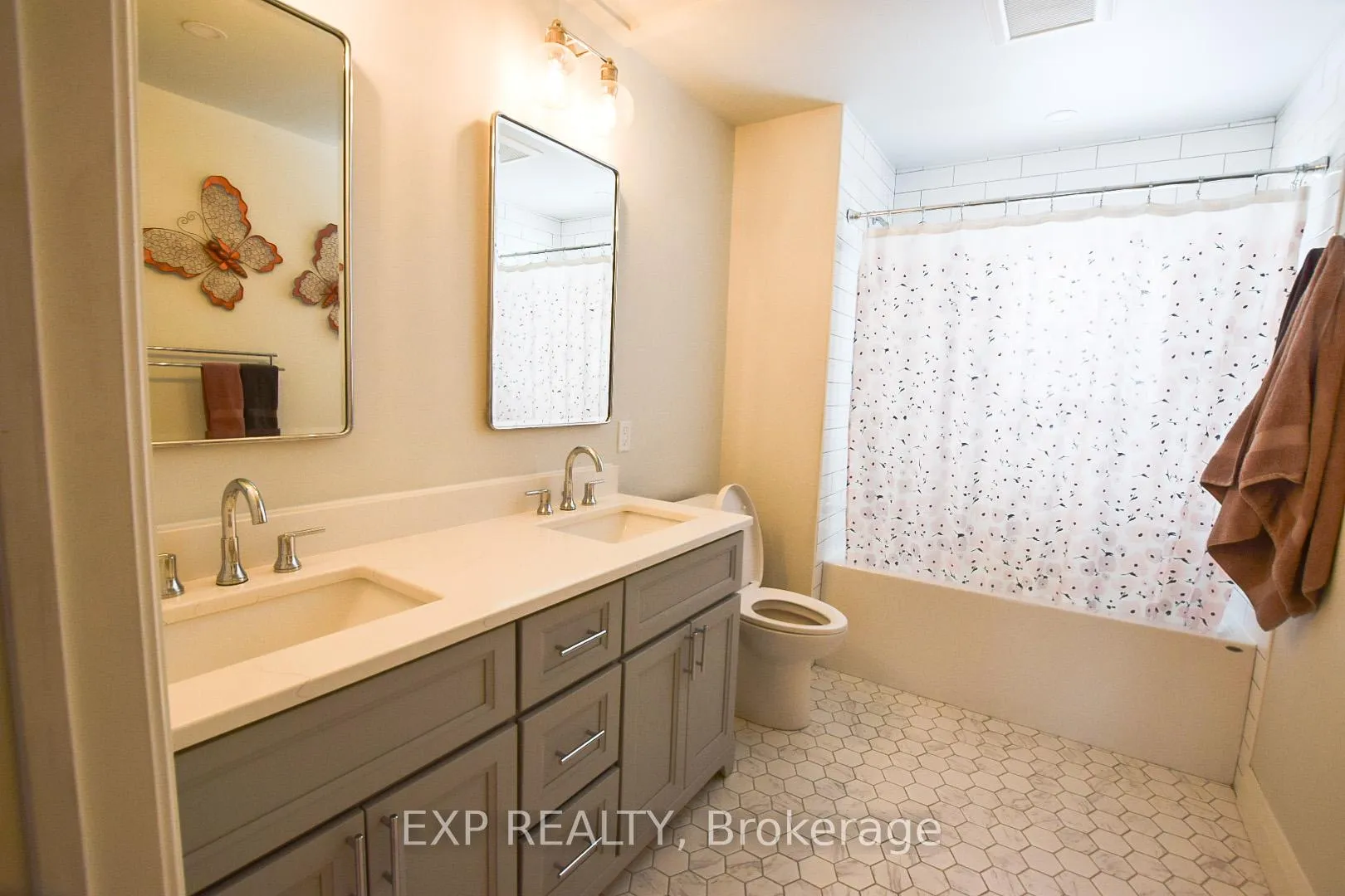 Photo 18 of 109 Strabane Avenue, Barrie, Codrington — HOMEH