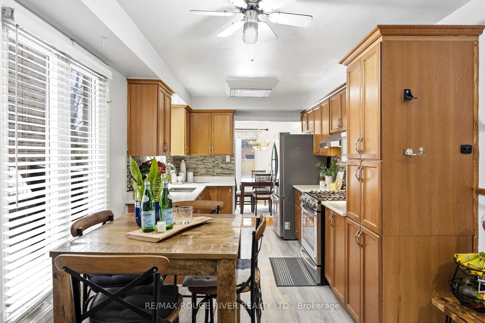 Photo 15 of 767 Hampton Court, Pickering, West Shore — HOMEH
