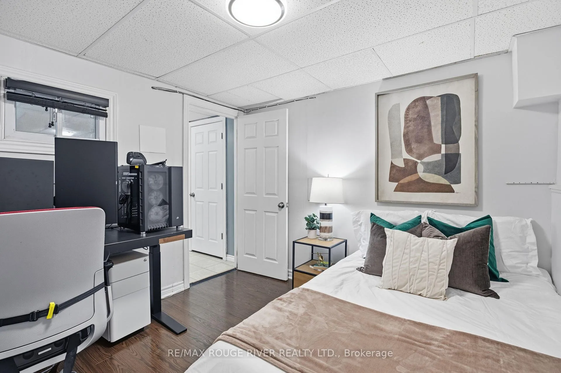 Photo 31 of 767 Hampton Court, Pickering, West Shore — HOMEH
