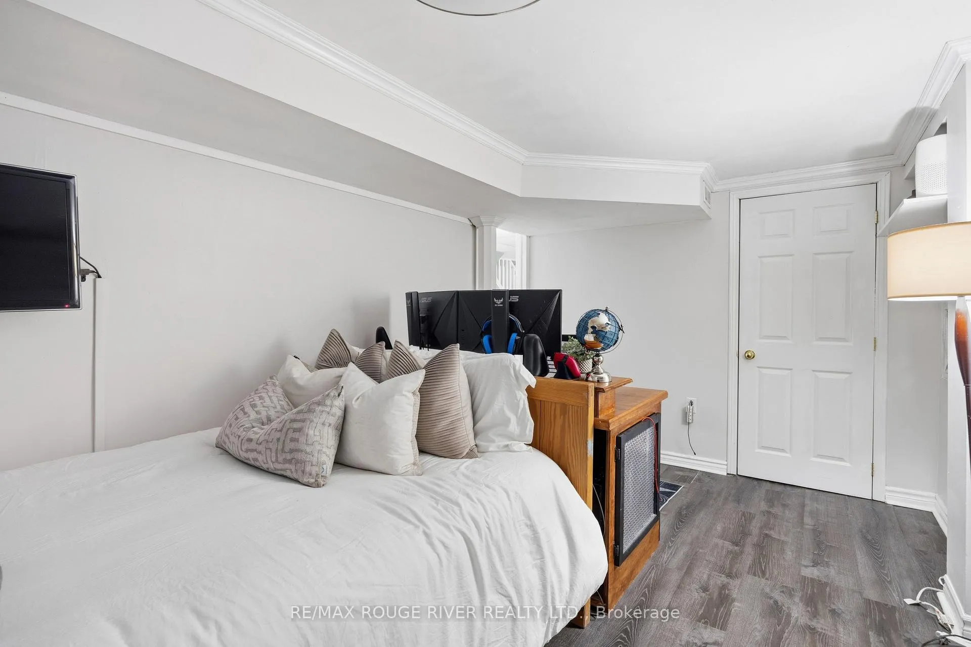 Photo 33 of 767 Hampton Court, Pickering, West Shore — HOMEH