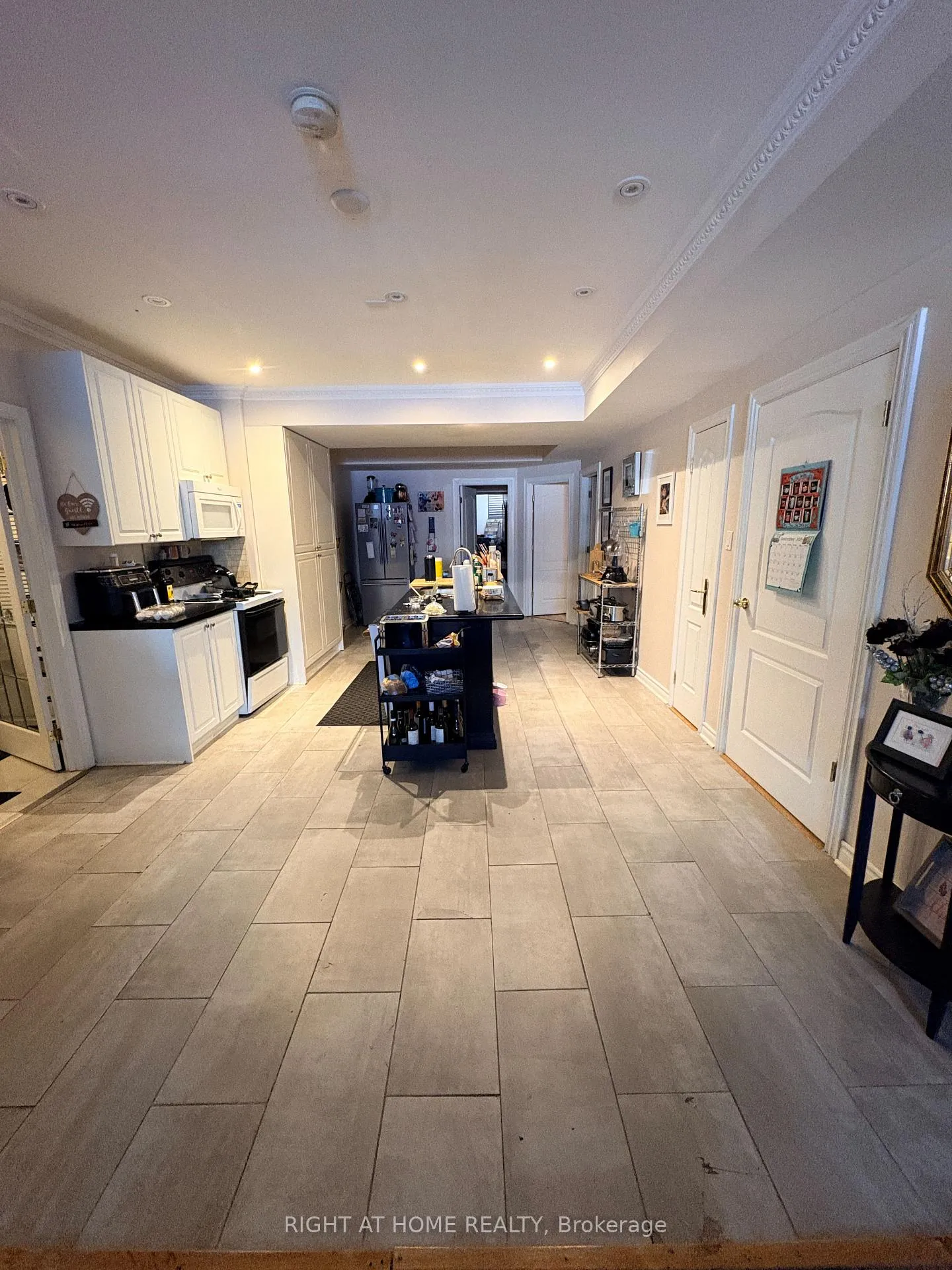 Photo 5 of 86 Peter Street, Markham, Old Markham Village — HOMEH