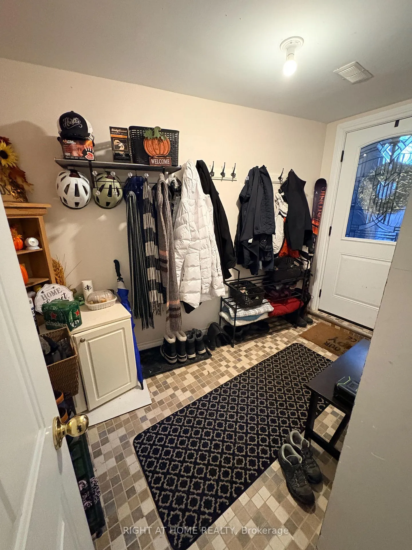Photo 14 of 86 Peter Street, Markham, Old Markham Village — HOMEH