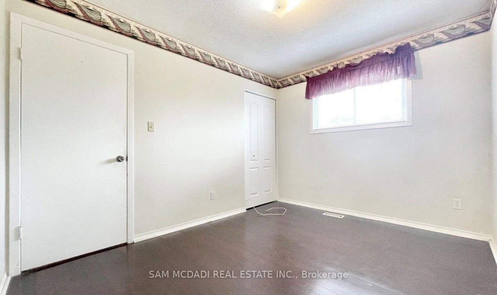 Photo 9 of 257 Thorncrest Drive, Waterloo — HOMEH