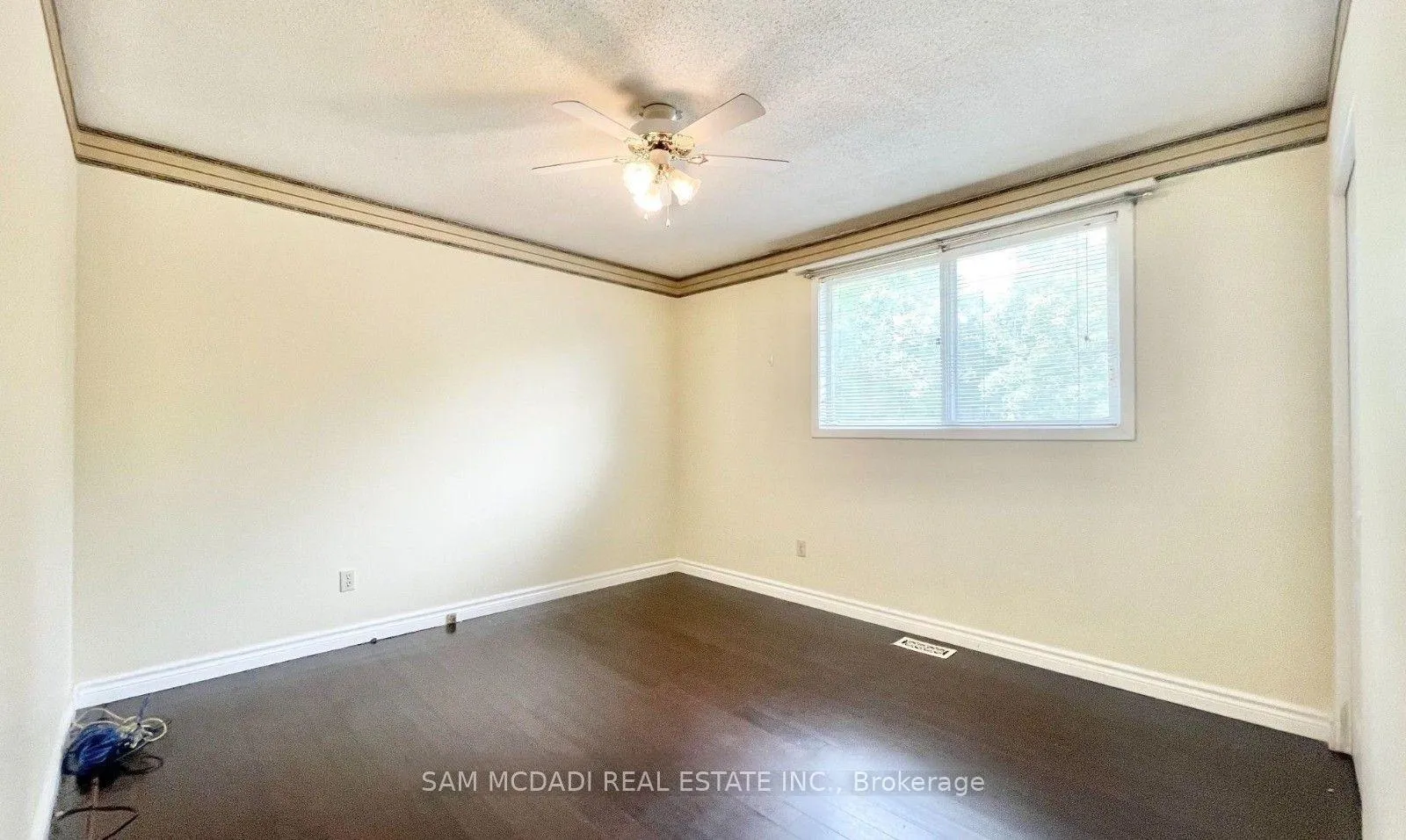 Photo 10 of 257 Thorncrest Drive, Waterloo — HOMEH