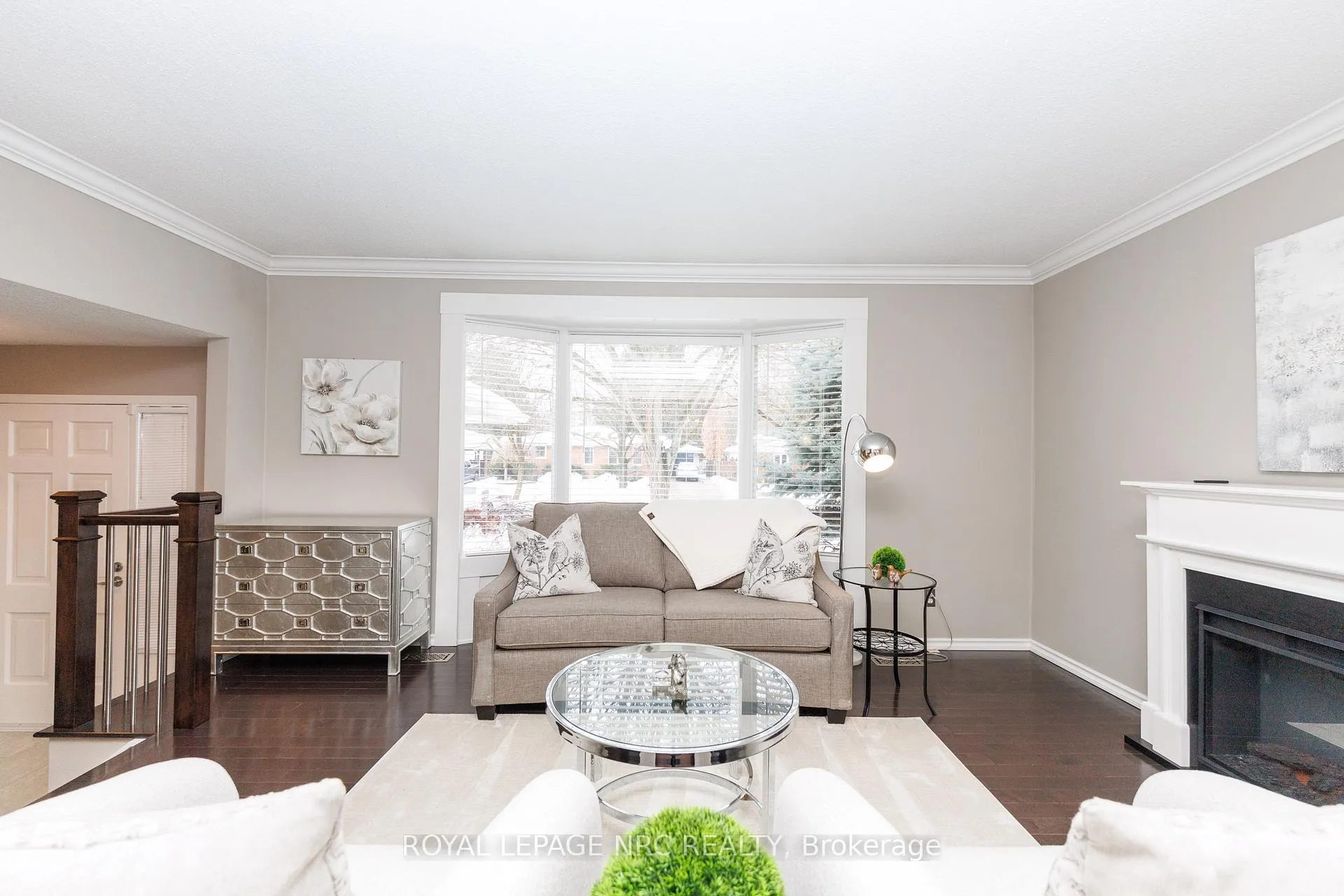Photo 3 of 28 Spruceside Crescent, Pelham, Fonthill — HOMEH