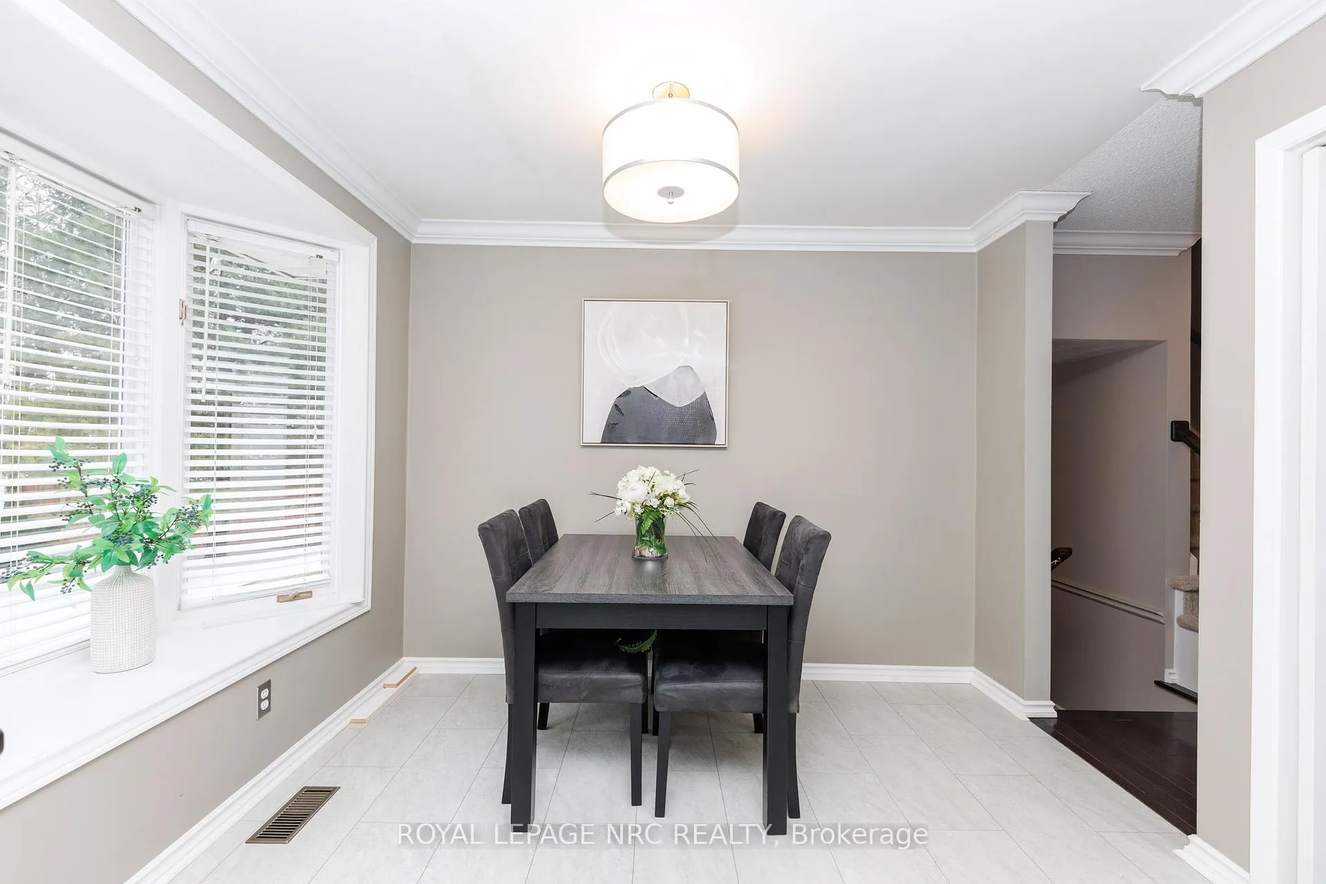 Photo 11 of 28 Spruceside Crescent, Pelham, Fonthill — HOMEH