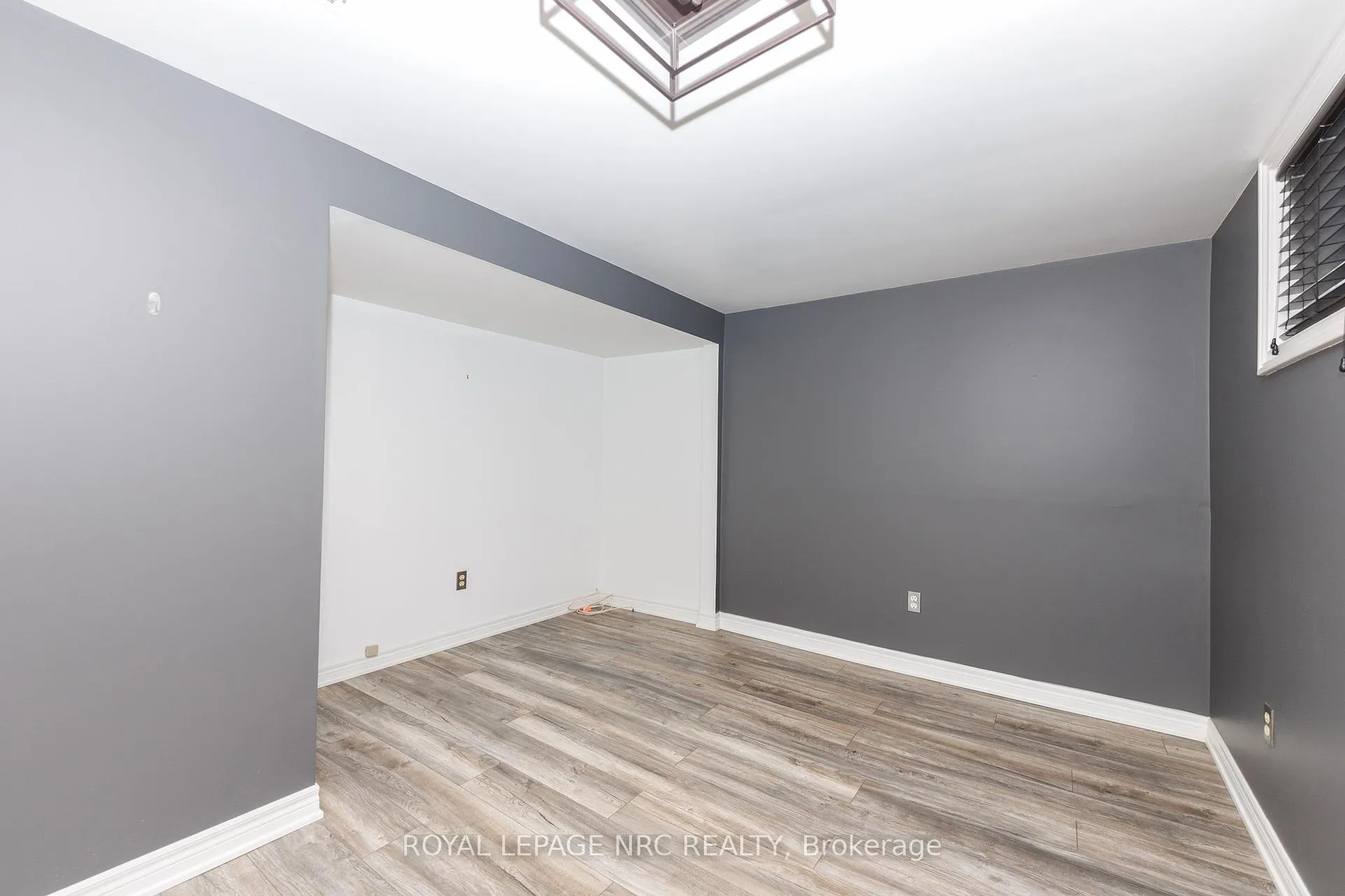 Photo 23 of 28 Spruceside Crescent, Pelham, Fonthill — HOMEH