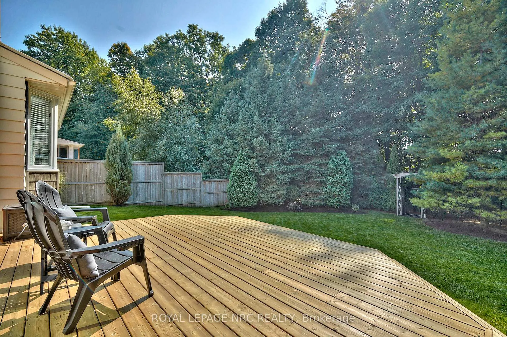 Photo 29 of 28 Spruceside Crescent, Pelham, Fonthill — HOMEH