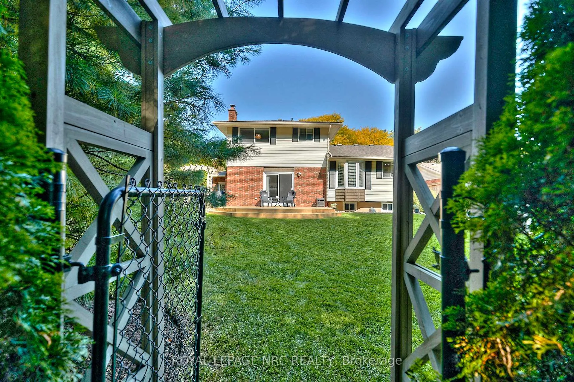Photo 36 of 28 Spruceside Crescent, Pelham, Fonthill — HOMEH