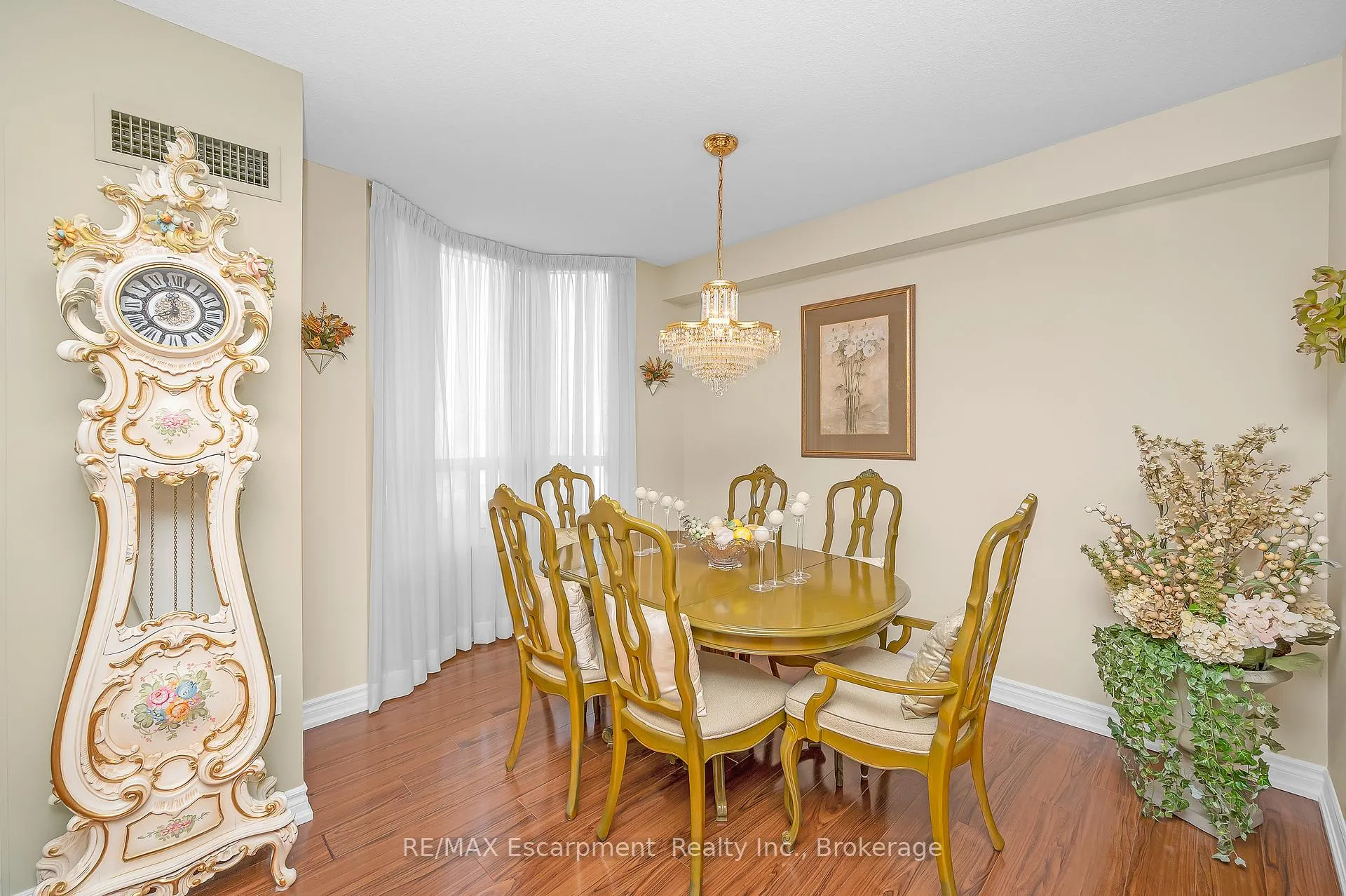 Photo 9 of Unit 809, 20 Cherrytree Drive, Brampton, Fletcher's Creek South — HOMEH