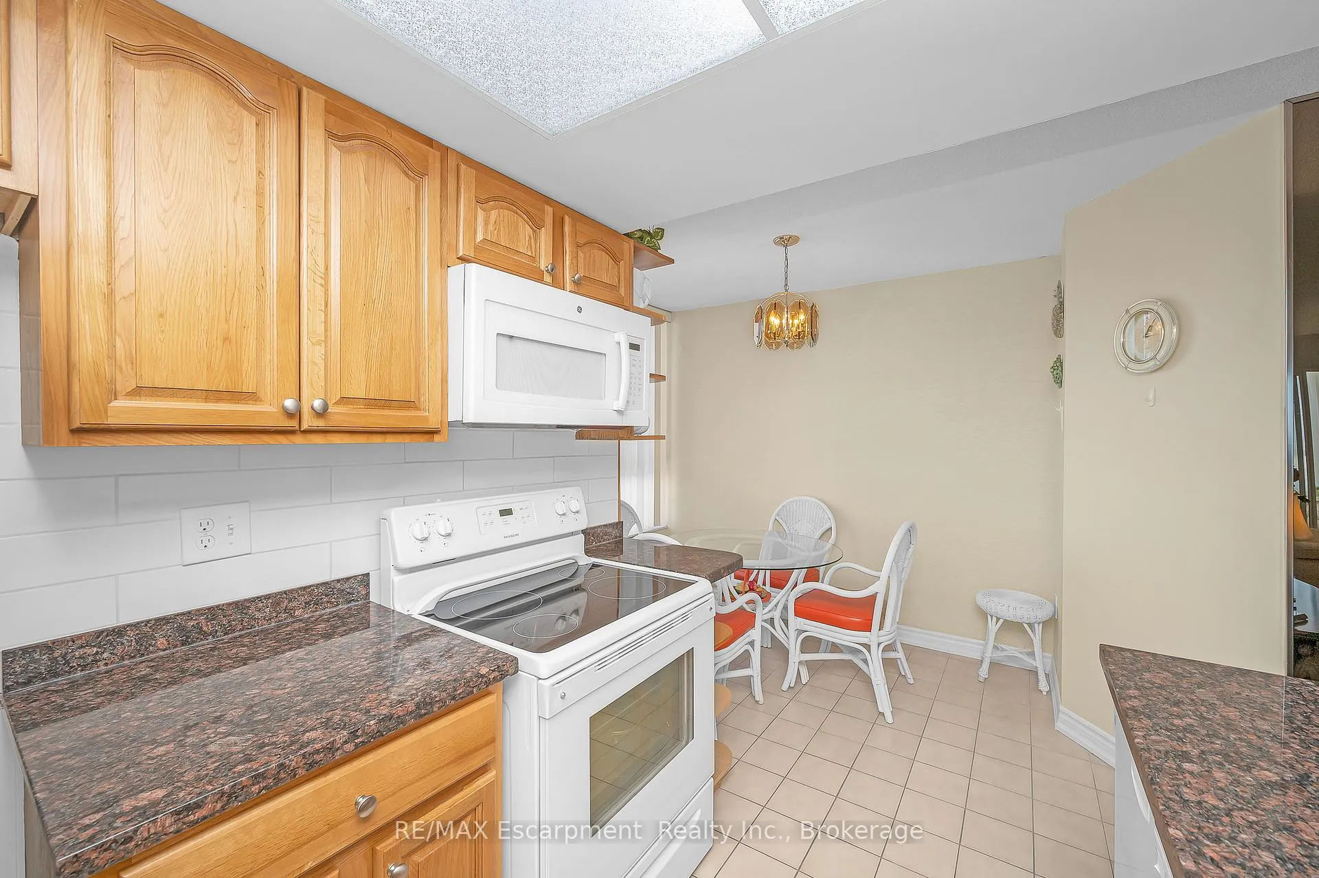 Photo 15 of Unit 809, 20 Cherrytree Drive, Brampton, Fletcher's Creek South — HOMEH