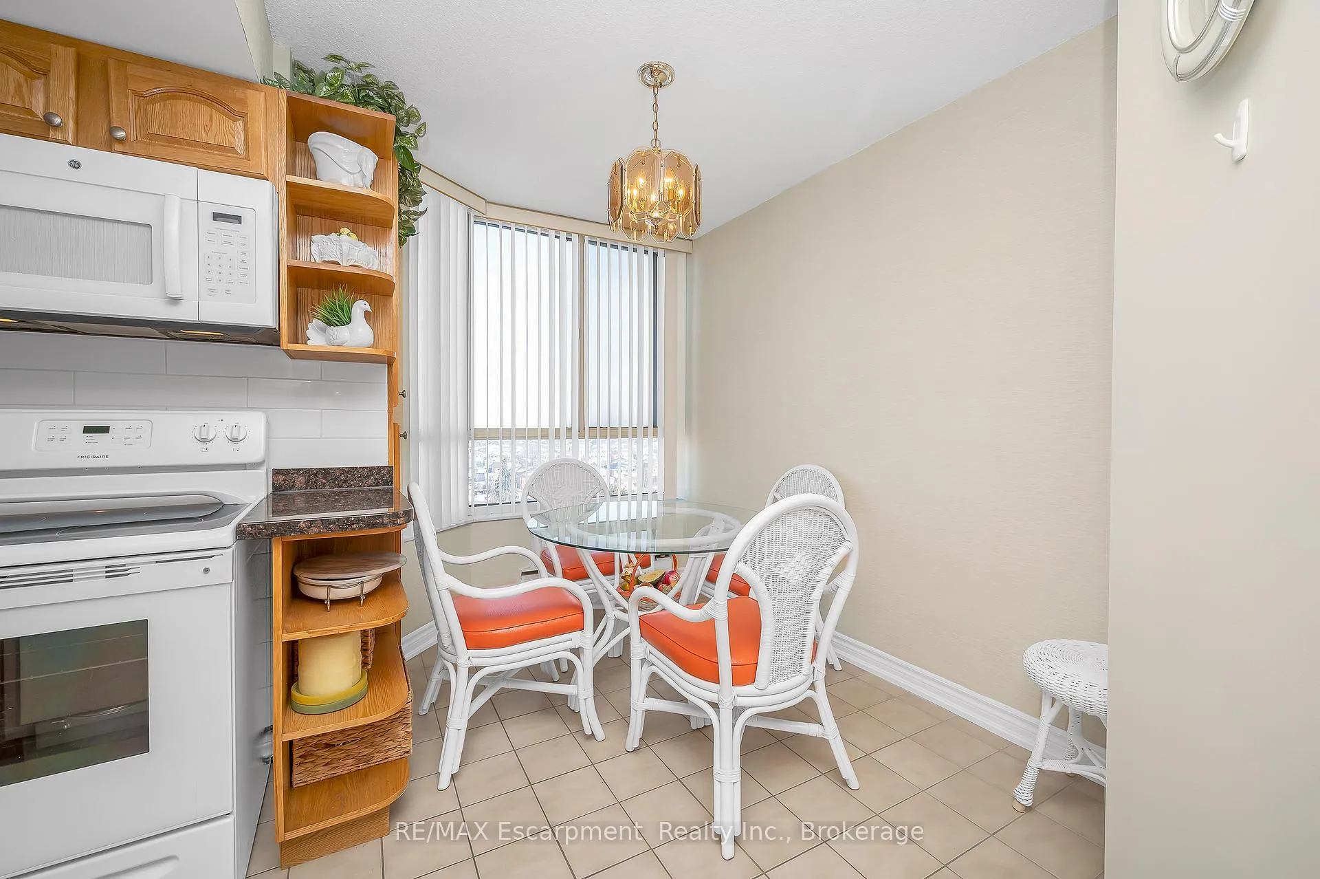 Photo 16 of Unit 809, 20 Cherrytree Drive, Brampton, Fletcher's Creek South — HOMEH