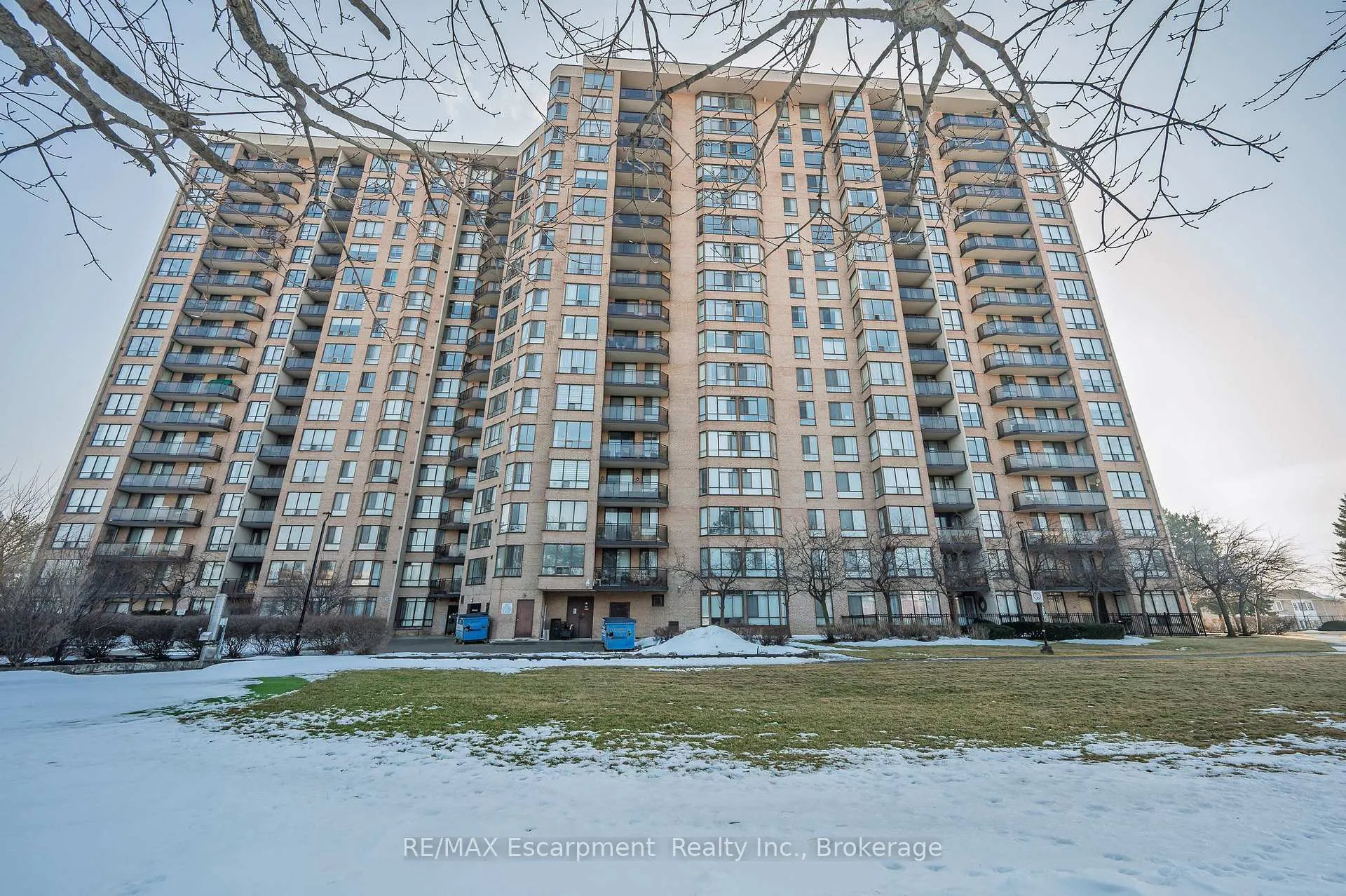 Photo 45 of Unit 809, 20 Cherrytree Drive, Brampton, Fletcher's Creek South — HOMEH