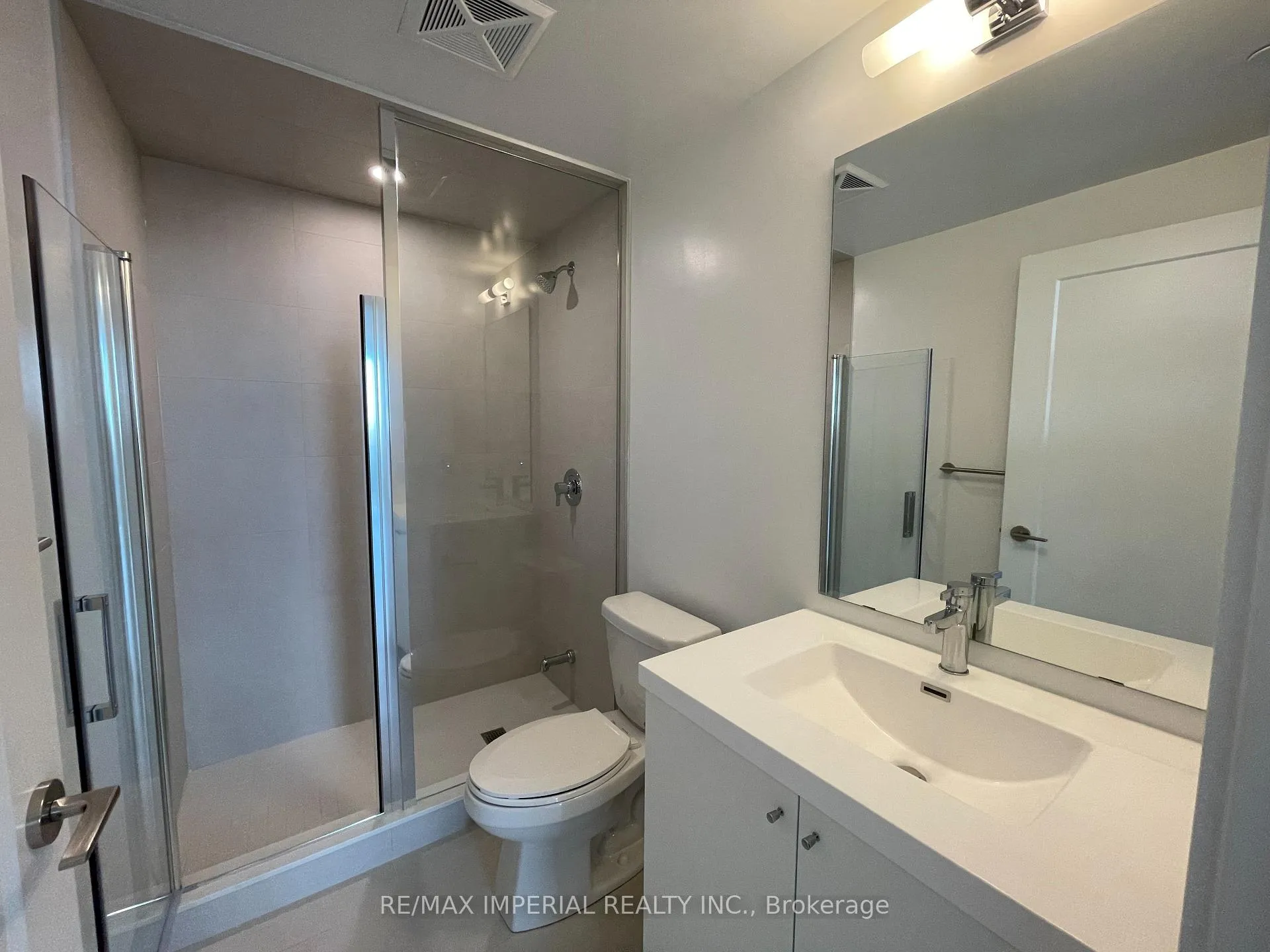 Photo 9 of Unit 808, 2545 Simcoe Street N, Oshawa, Windfields — HOMEH