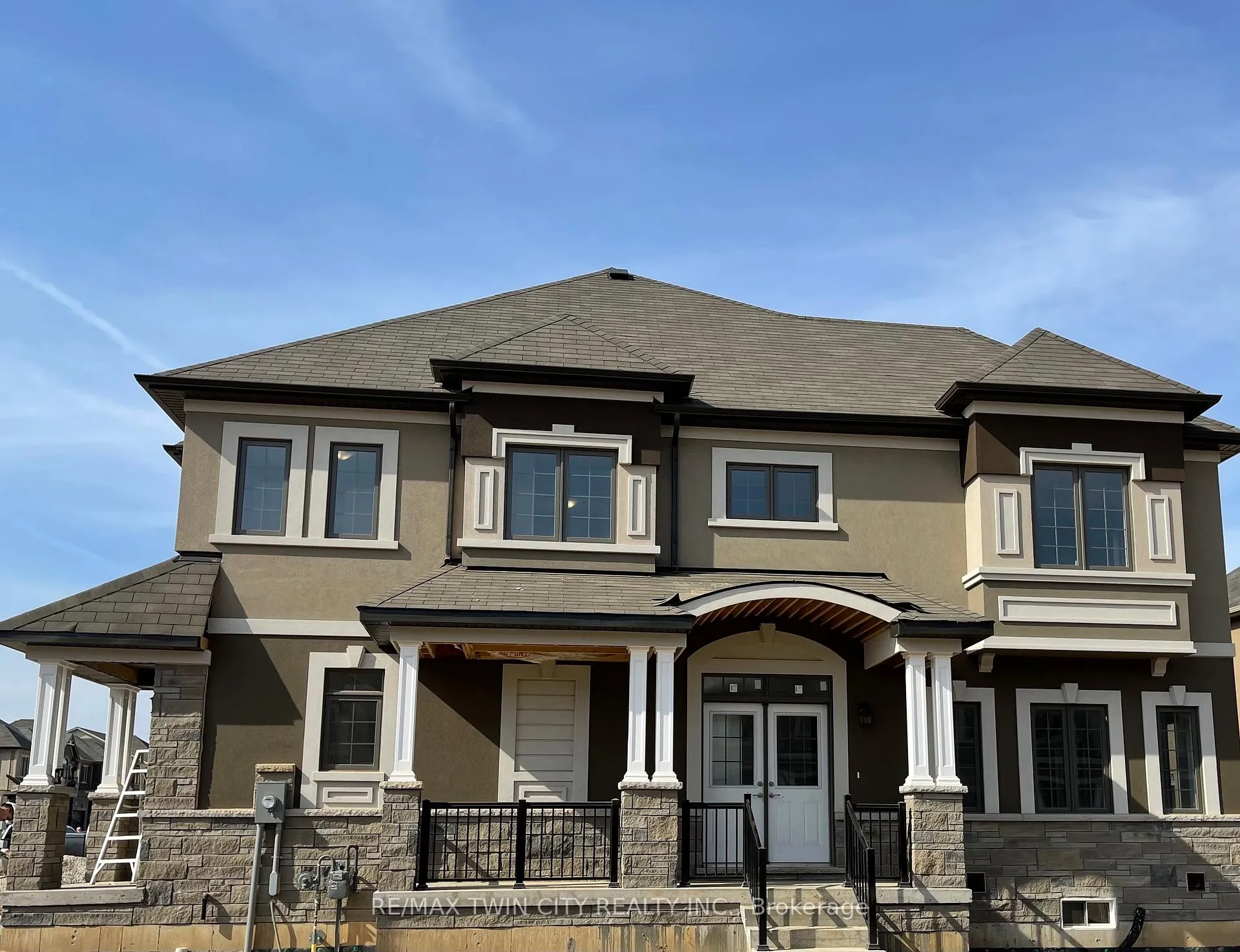 Photo 2 of 107 Flagg Avenue, Brant, Paris — HOMEH