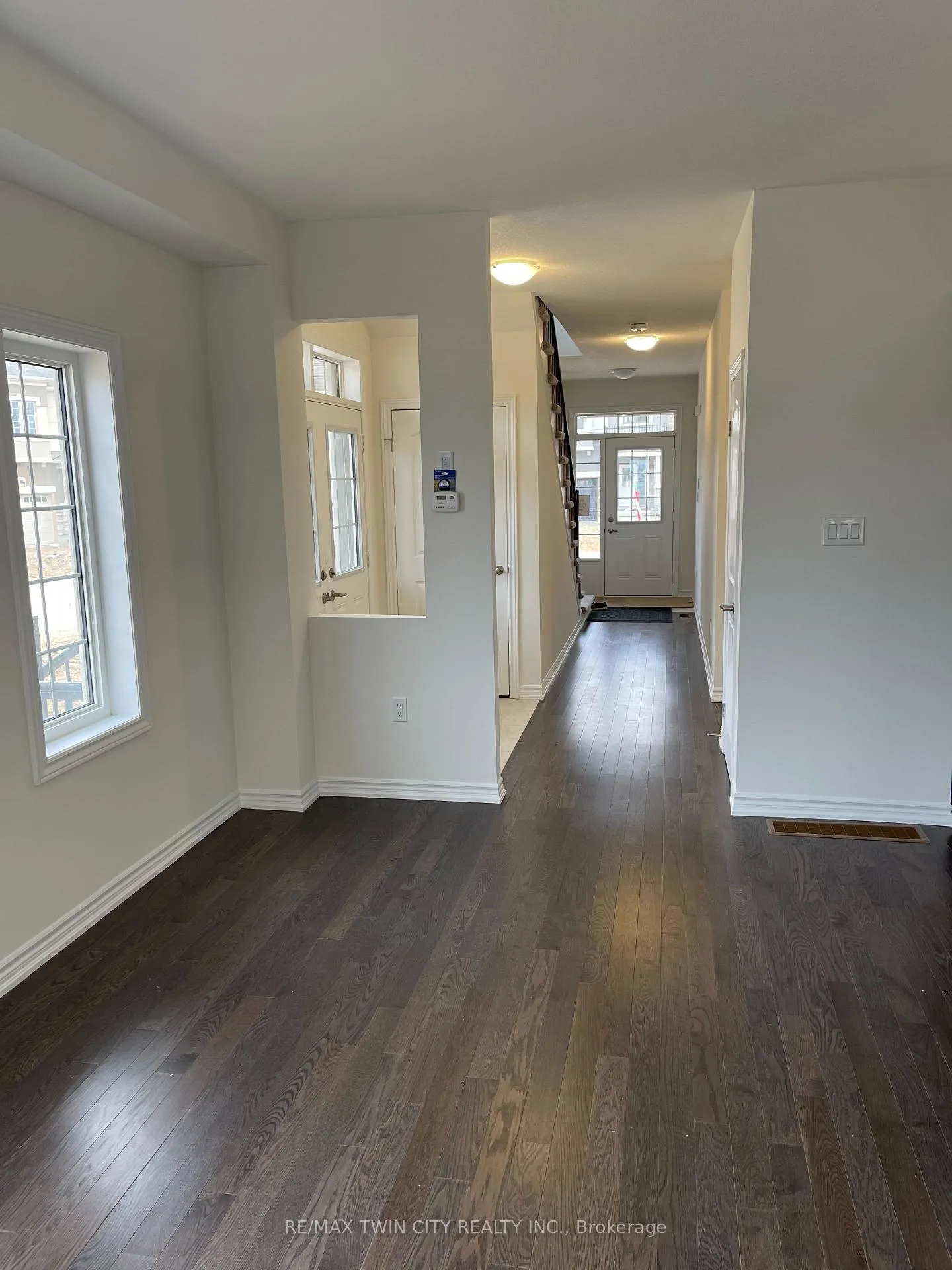 Photo 13 of 107 Flagg Avenue, Brant, Paris — HOMEH