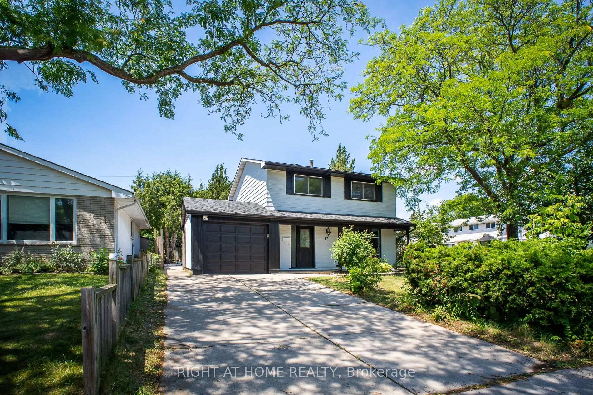 Photo 2 of 77 Elford Crescent, Hamilton, Vincent — HOMEH